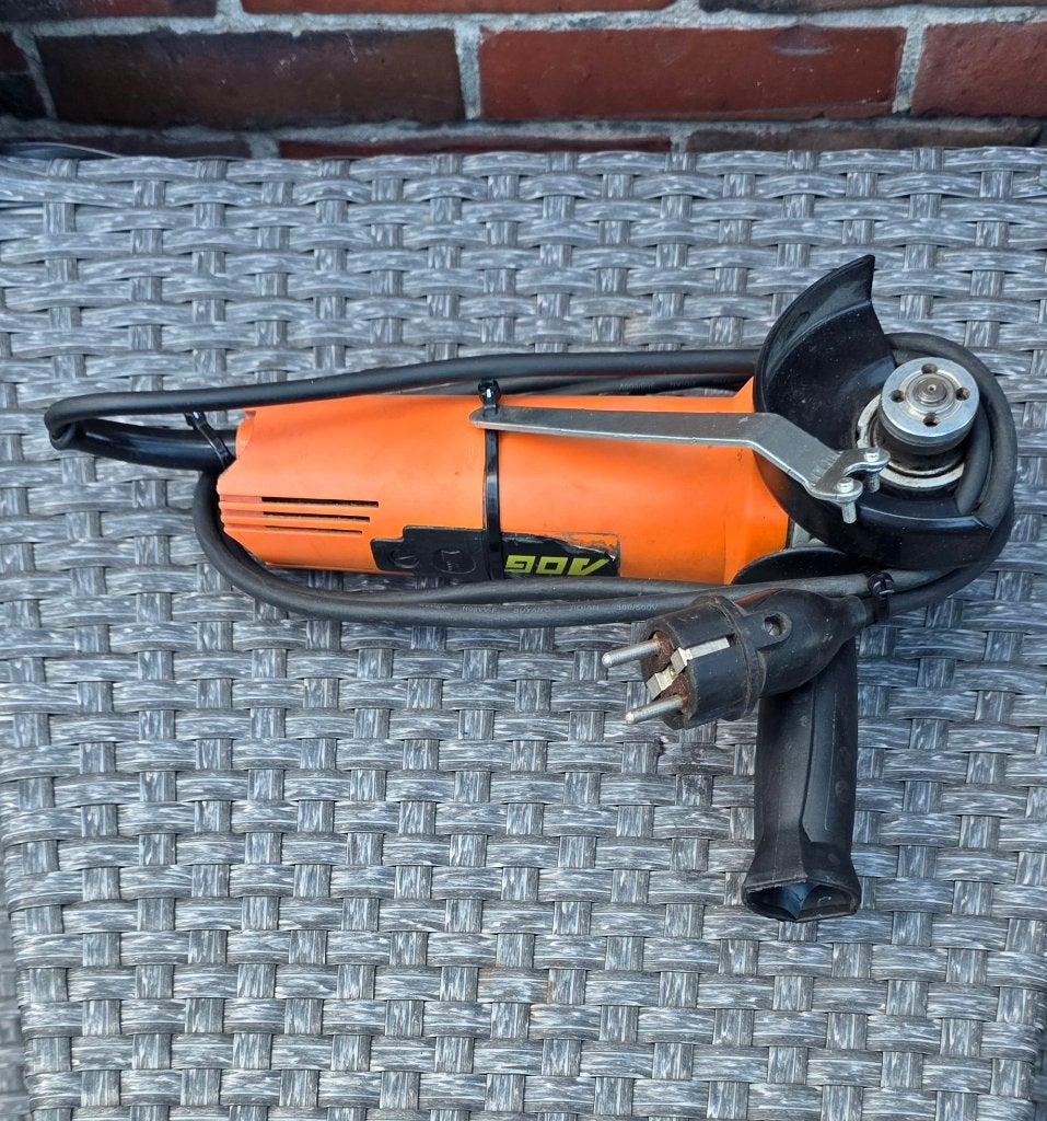 Te koop zgan haakse slijper zie foto:s, Ophalen of Verzenden, Zo goed als nieuw, 700 tot 1000 watt, Haakse handslijpmachine