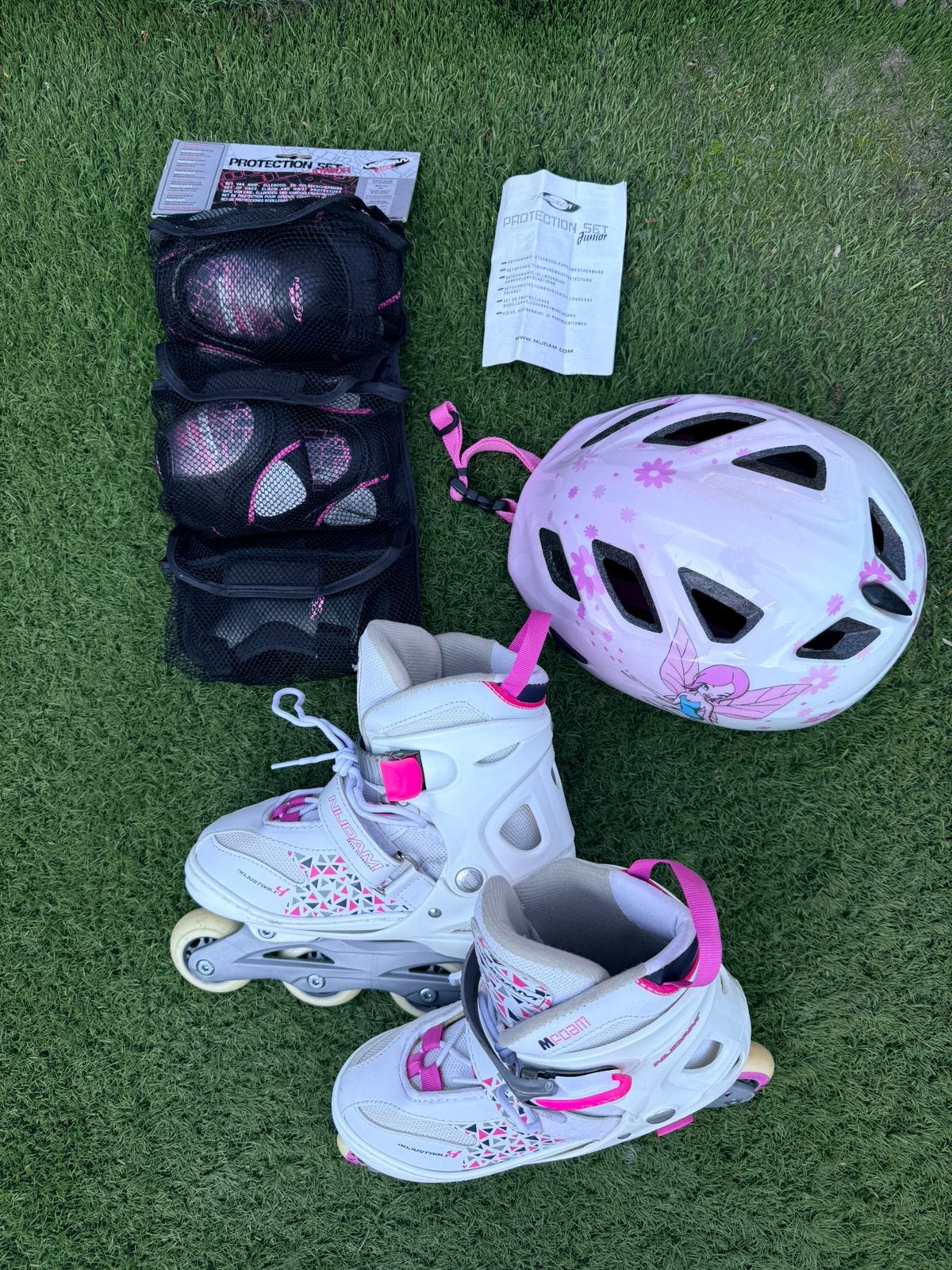 Nijdam skeelers maat 34-37 + helm + protectie, alles izgst., Kinderen en Baby's, Ophalen of Verzenden, Verstelbaar, Zo goed als nieuw