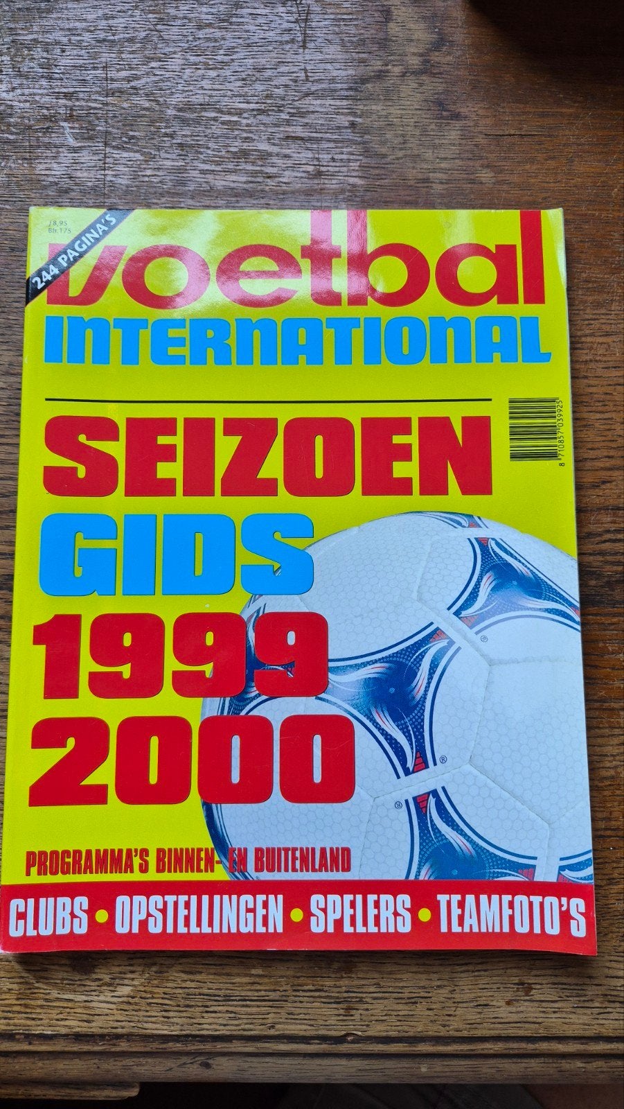 VI Seizoensgids 1999-2000, Ophalen of Verzenden, Zo goed als nieuw, Balsport, Voetbal International
