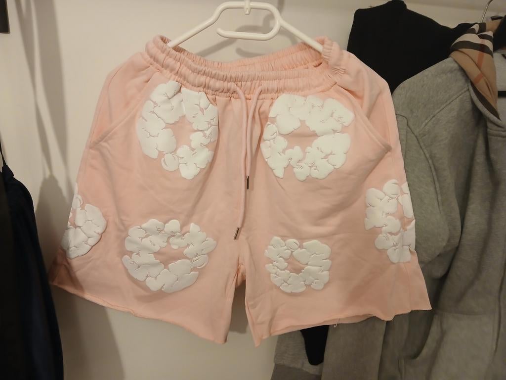 Denim Tears Korte Broek - Roze met Witte Details, Overige maten, Ophalen of Verzenden, Zo goed als nieuw, Roze