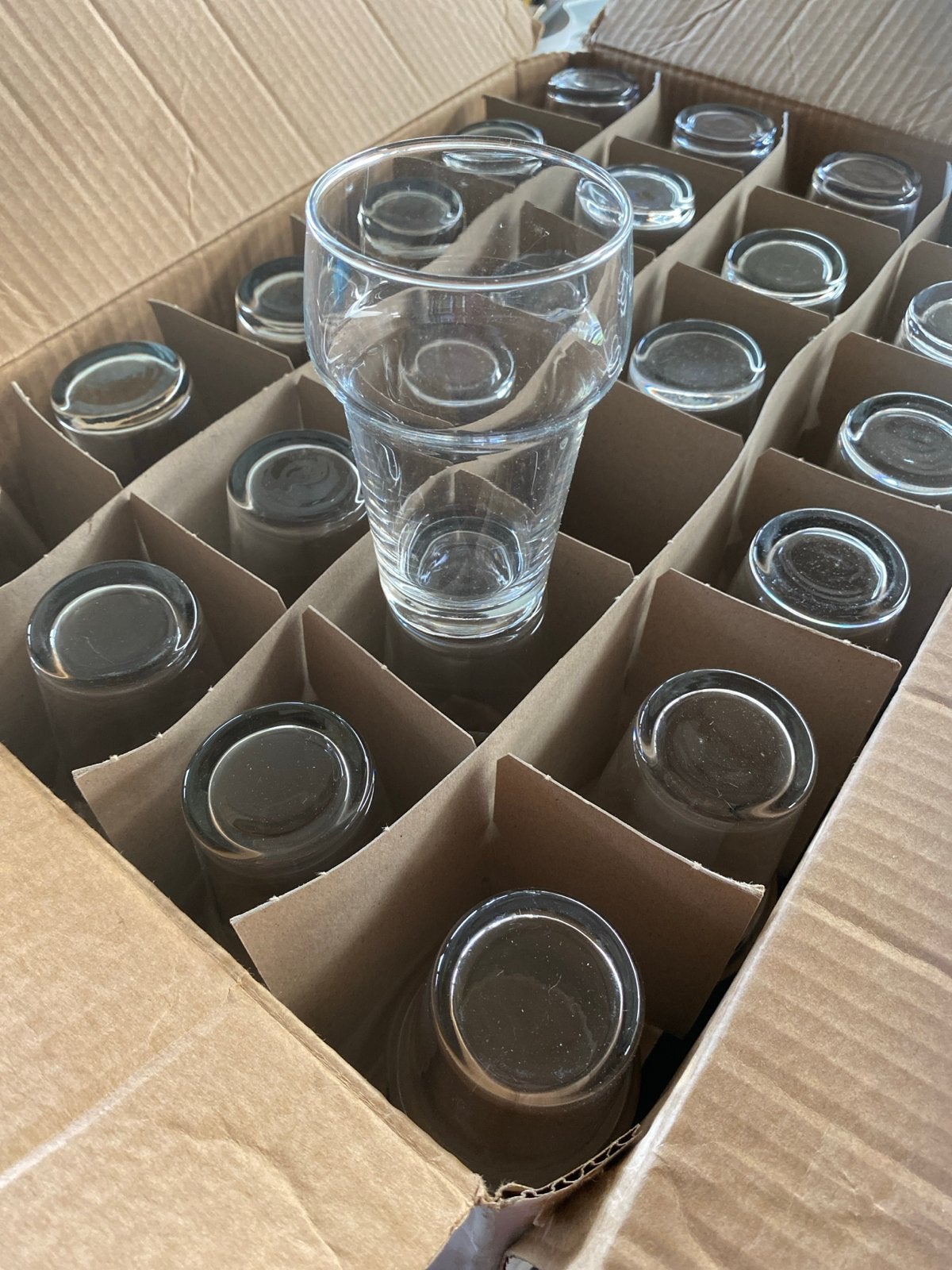 72 Bierglazen 28 cl - Arcoroc Breda Stapelbaar, Overige typen, Ophalen, Nieuw, Glas