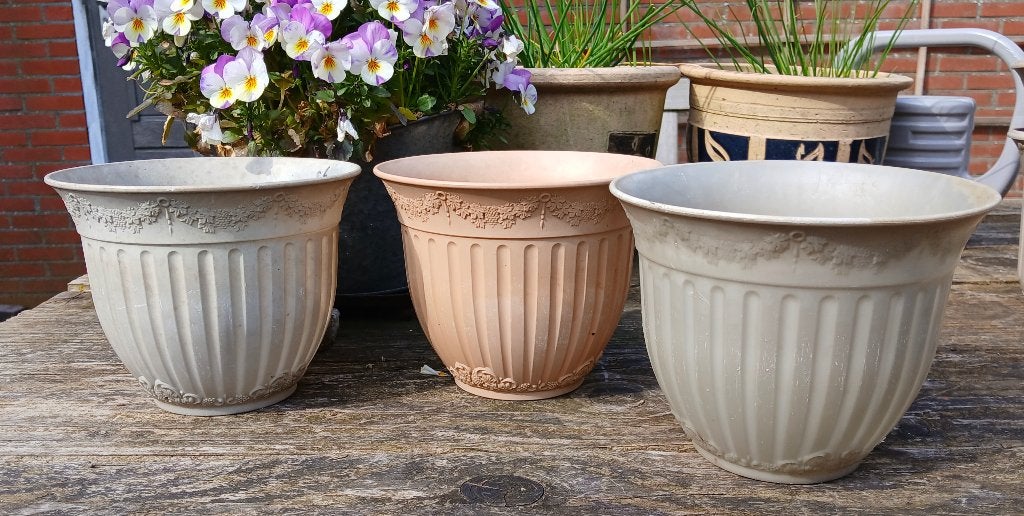 3x Ypma kunststof bloempotten voor buiten - klassiek gedecor, Kunststof, Gebruikt, Rond, Ophalen of Verzenden