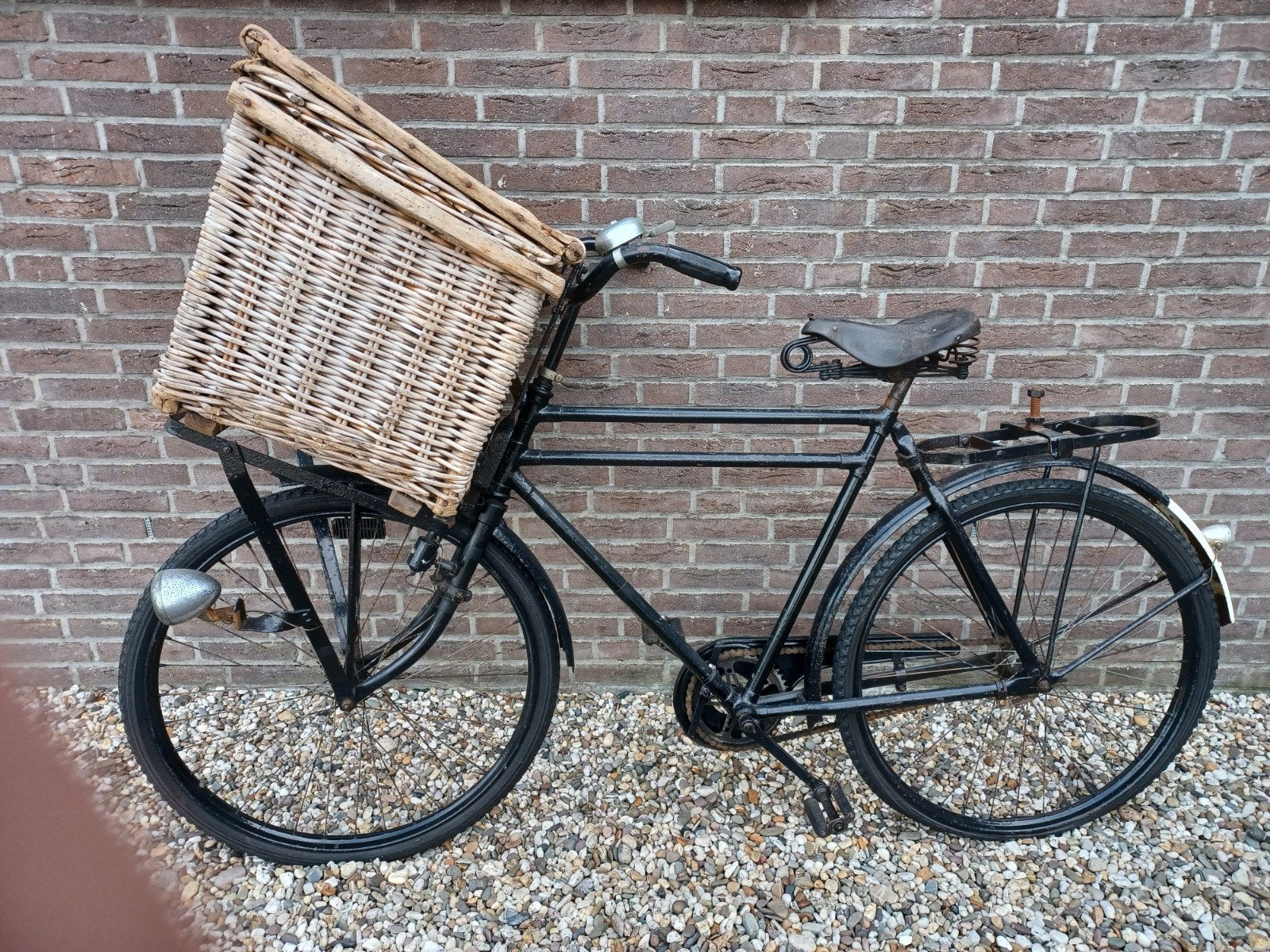 Antieke bakkers/slagersfiets, Ophalen
