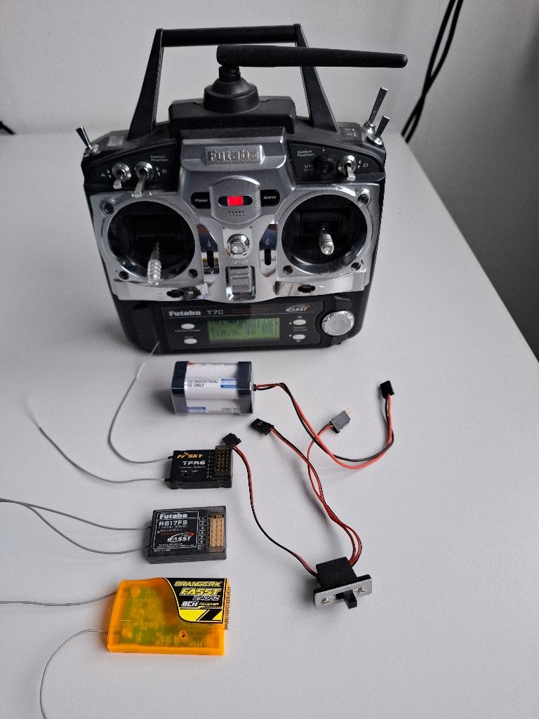 Robbe/Futaba zenderset met 3 ontvangers., Ophalen of Verzenden, Zo goed als nieuw, Overige typen