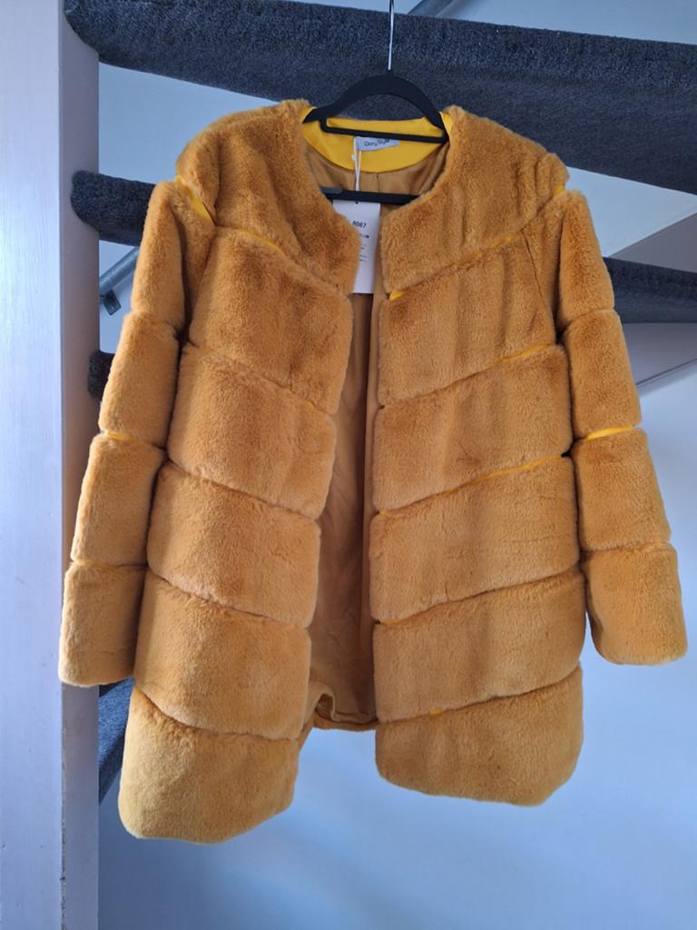 Mooie gele jas van imitatiebont, maat 42, Kleding | Dames, Jassen | Winter, Glory Style, Geel, Maat 42/44 (L), Nieuw