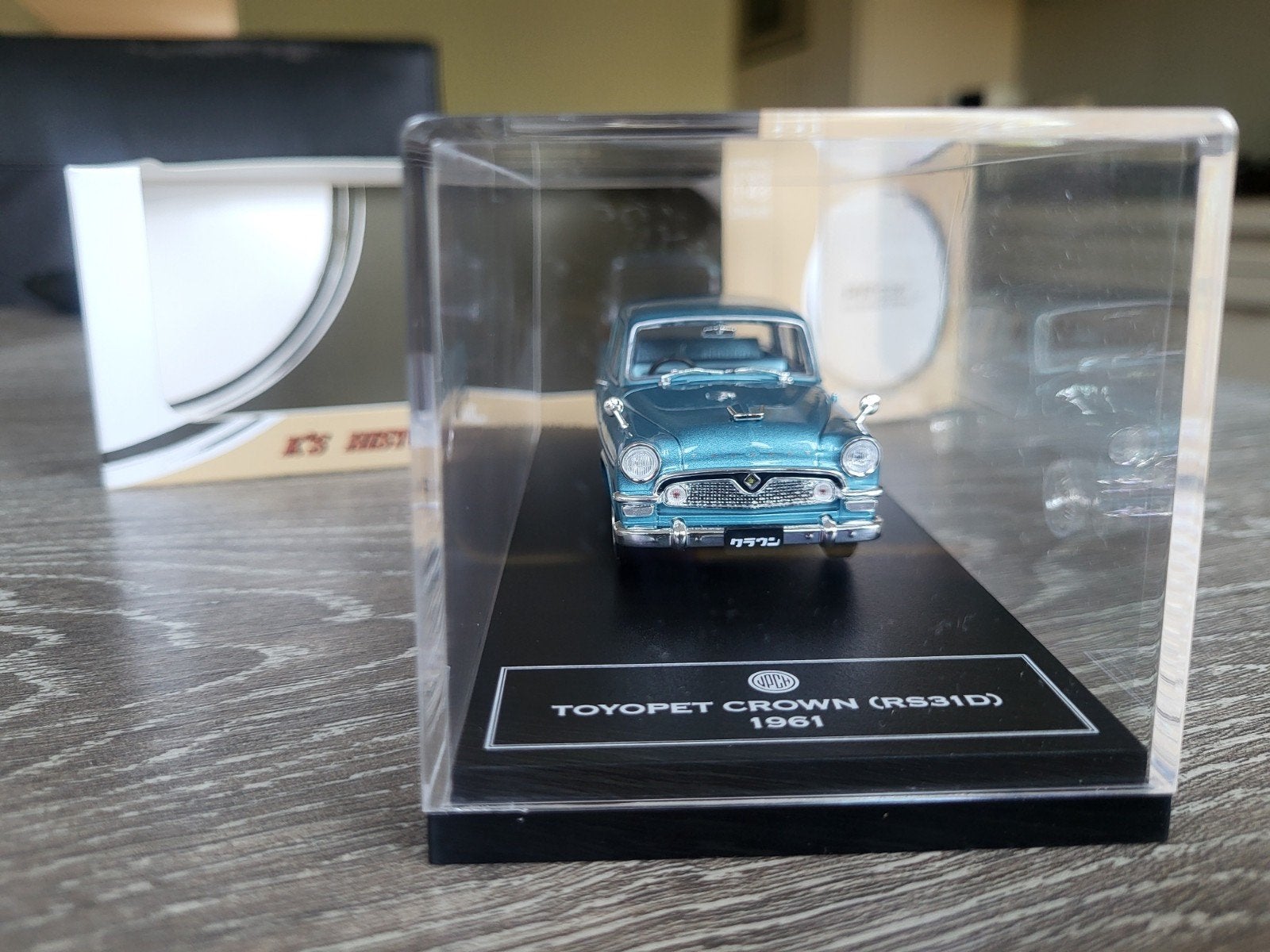 Toyota Crown rs31d schaal 1:43, Ophalen of Verzenden, Zo goed als nieuw, Auto, Overige merken