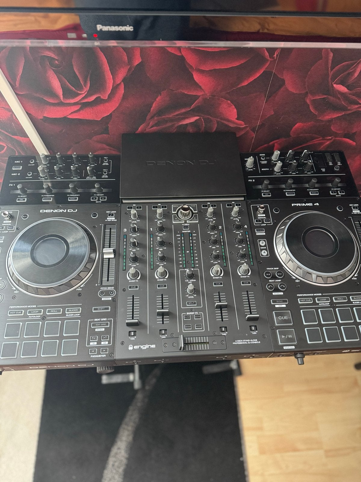 Foto 7 van Complete DJ Set: Denon Prime 4 met 500gb harde schijf