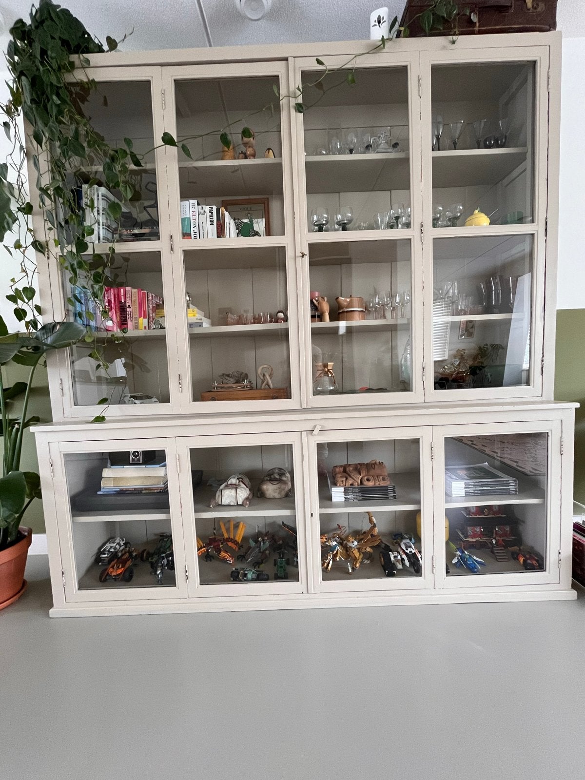 Antieke teakhouten teak vitrinekast winkelkast kast vintage, Ophalen