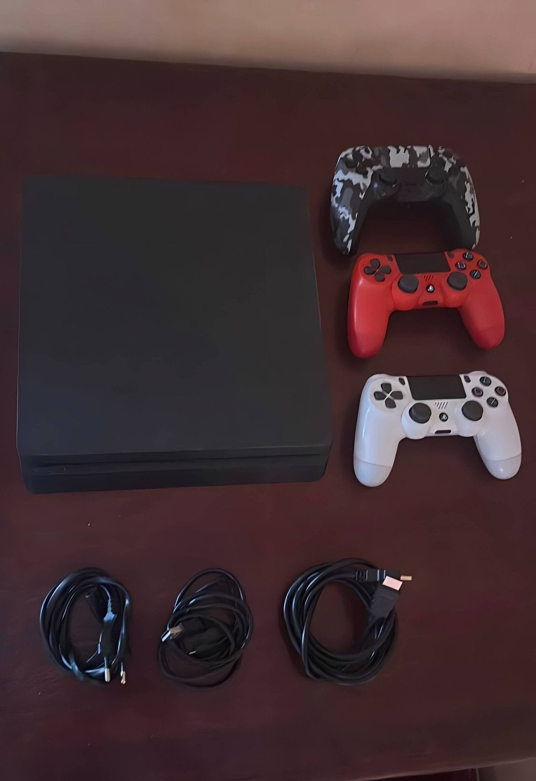 Playstation 4 + Games en 3 controllers, Ophalen of Verzenden, Zo goed als nieuw, Met 3 controllers of meer, Slim