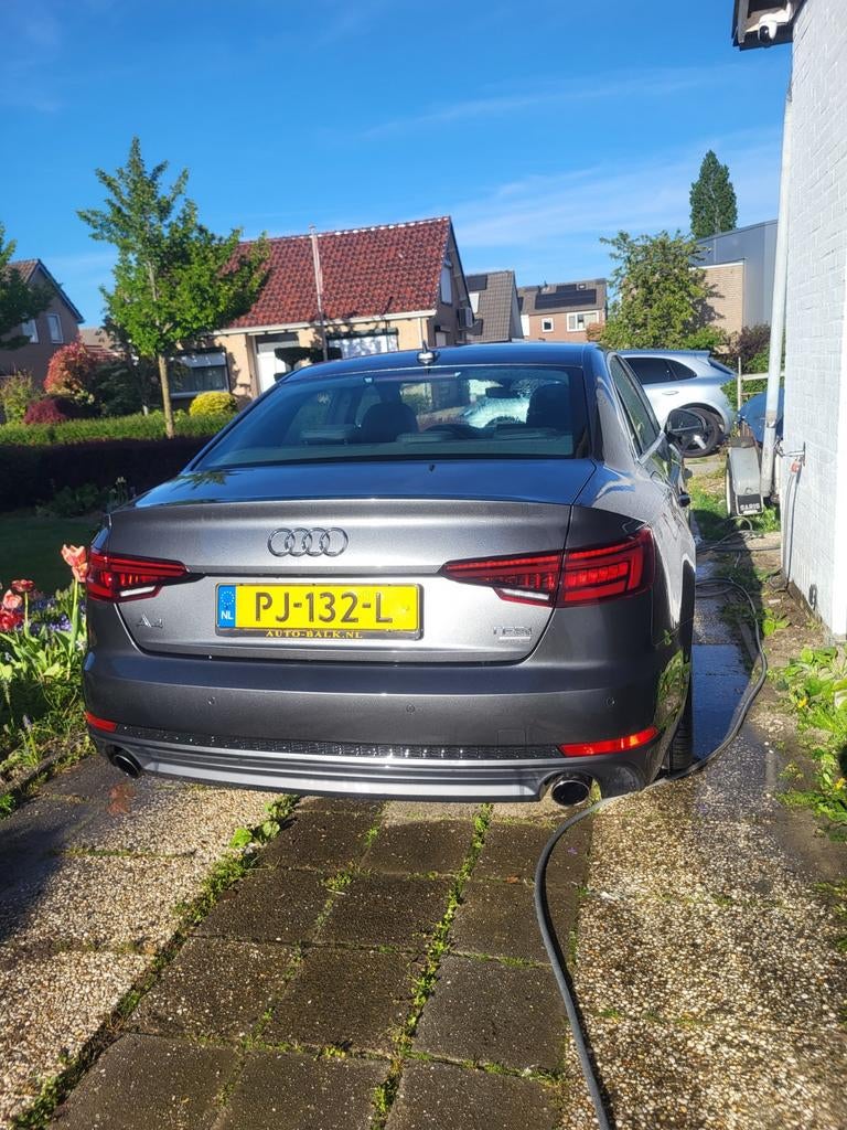 Audi A4 2.0 Tfsi S Tronic 2017, 1380 kg, 1984 cc, A4, Origineel Nederlands