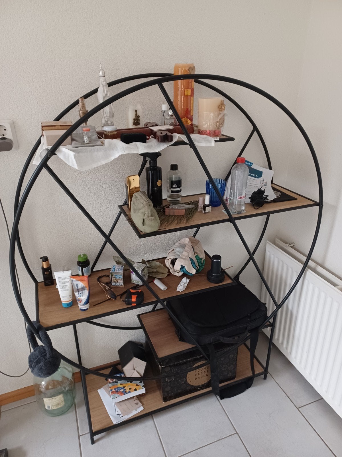 Uniek rond rek met houten planken - Industrieel design, Ophalen, Zo goed als nieuw