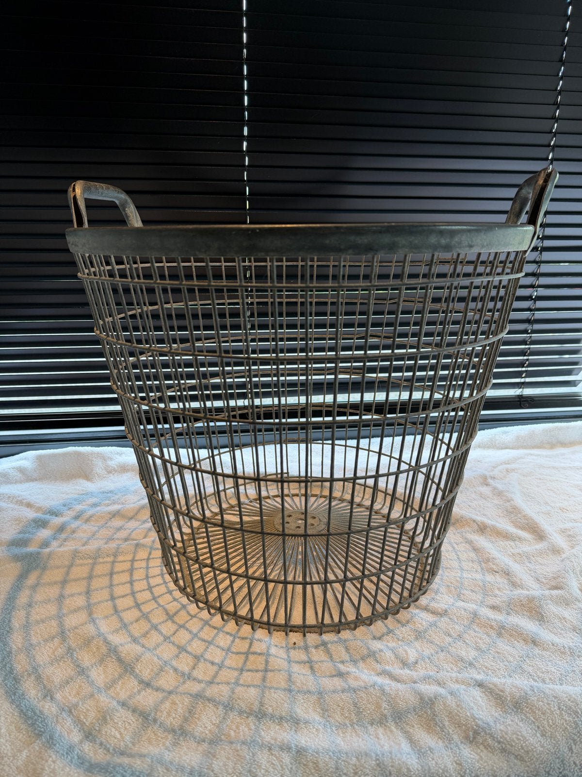 Vintage metalen wasmand/opbergmand, Antiek en Kunst, Ophalen