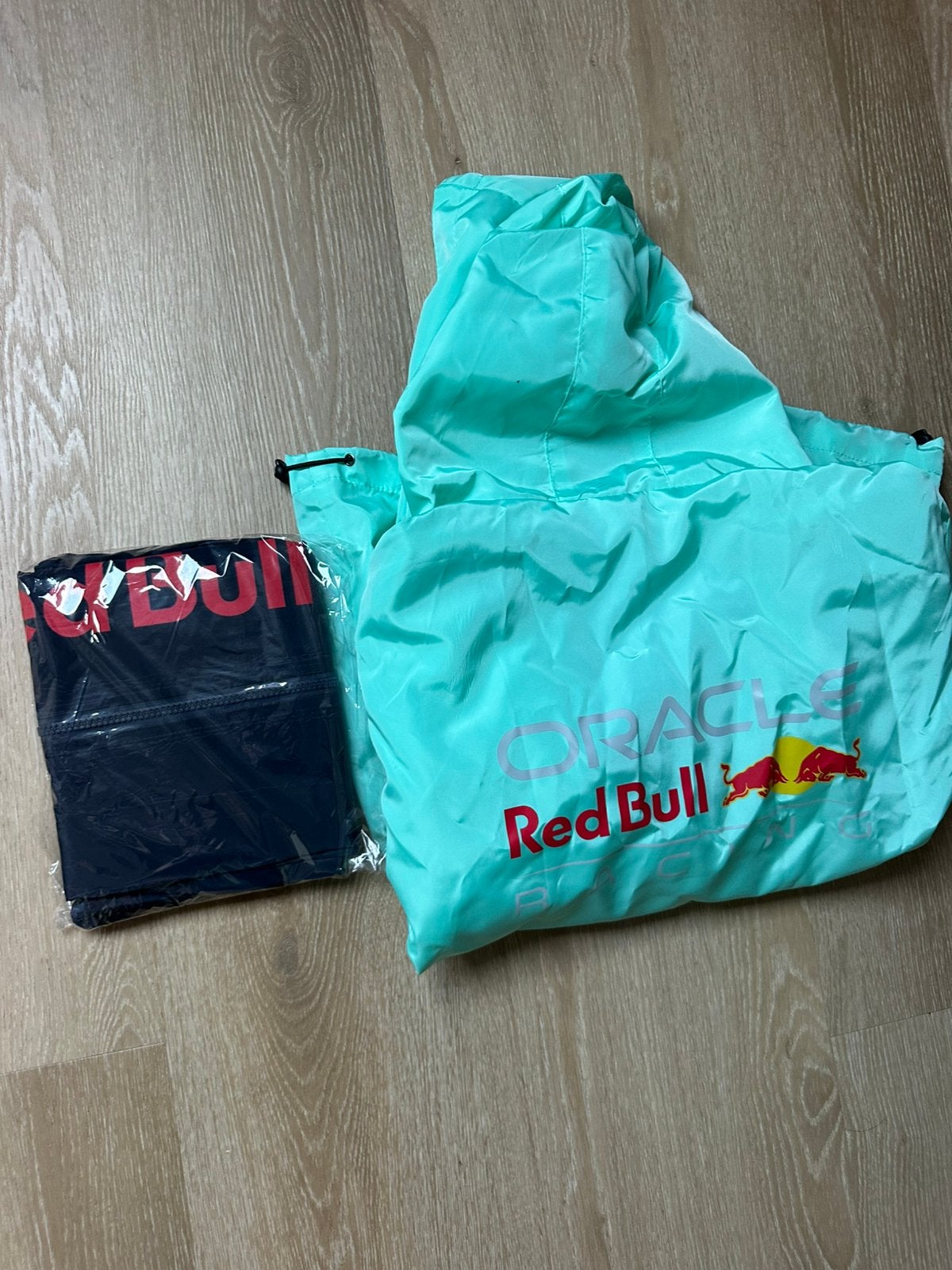 Zomejas Redbull Thema, Ophalen of Verzenden, Zo goed als nieuw, Overige maten, Blauw