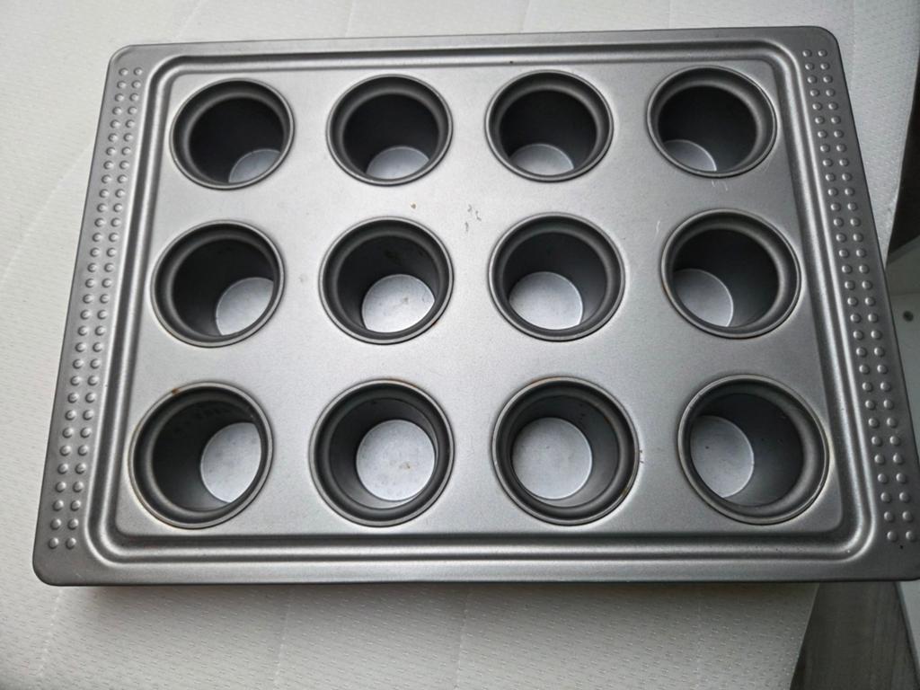 IKEA DRÖMMAR Muffin Bakvorm - 12 cups, Ophalen of Verzenden, Gebruikt