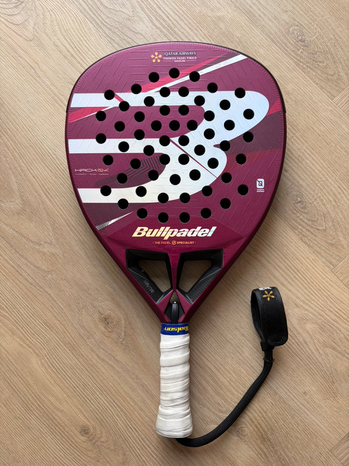 Bullpadel Hack - Barcelona editie - zo goed als nieuw, Sport en Fitness, Ophalen of Verzenden, Zo goed als nieuw