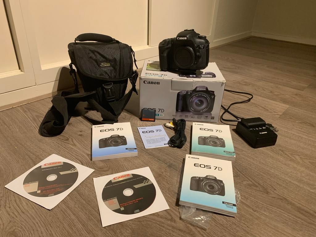 Canon 7D Spiegelreflexcamera - Zo goed als nieuw, Spiegelreflex, Canon, Ophalen of Verzenden, Zo goed als nieuw