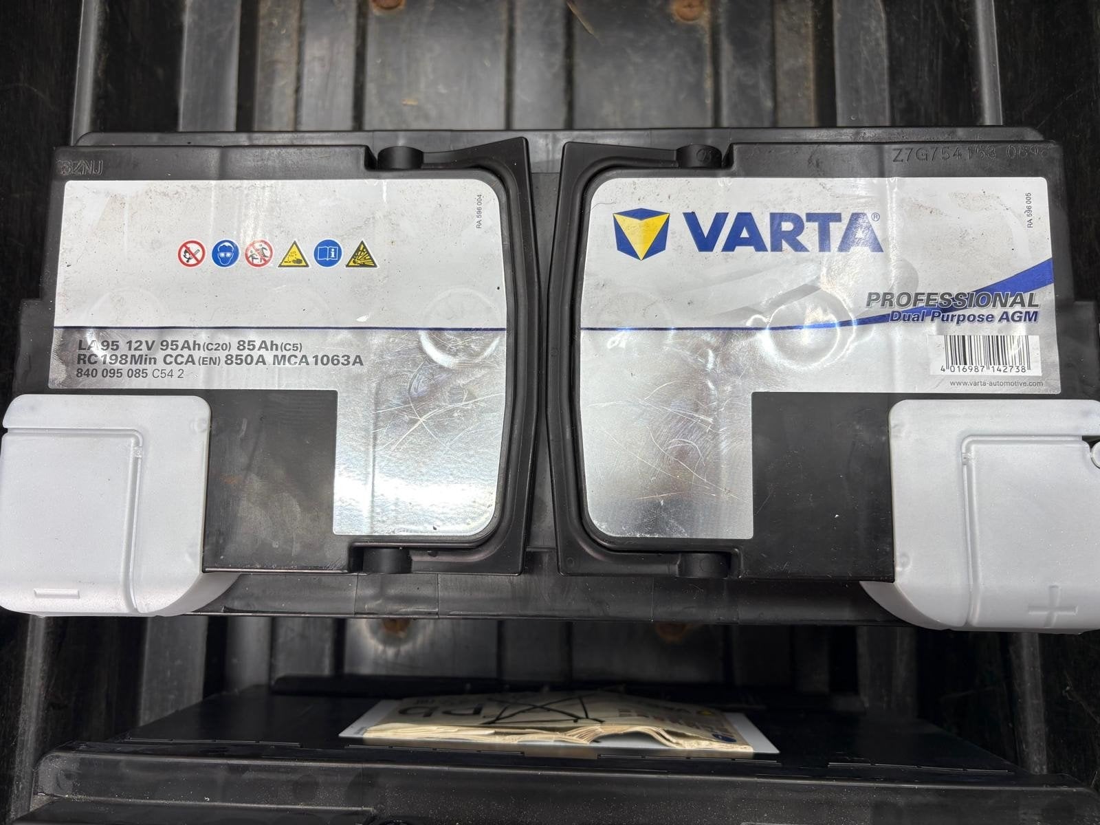 Varta Professional Dual Purpose AGM Accu 12V 95Ah, 2 stuks, Gebruikt, Universele onderdelen