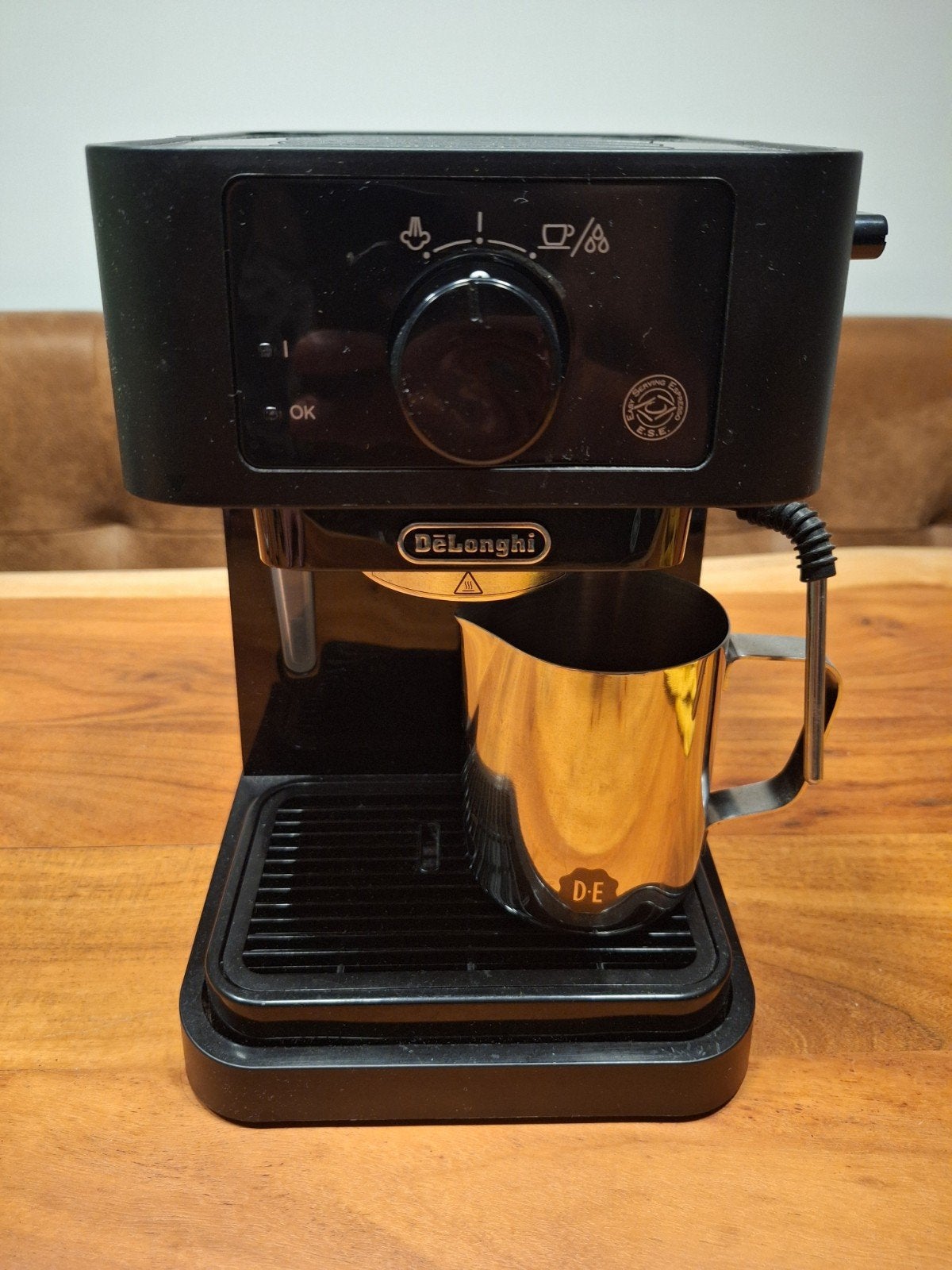 DeLonghi Espresso Apparaat met Accessoires, Witgoed en Apparatuur, Gebruikt, Espresso apparaat, Gemalen koffie, 2 tot 4 kopjes