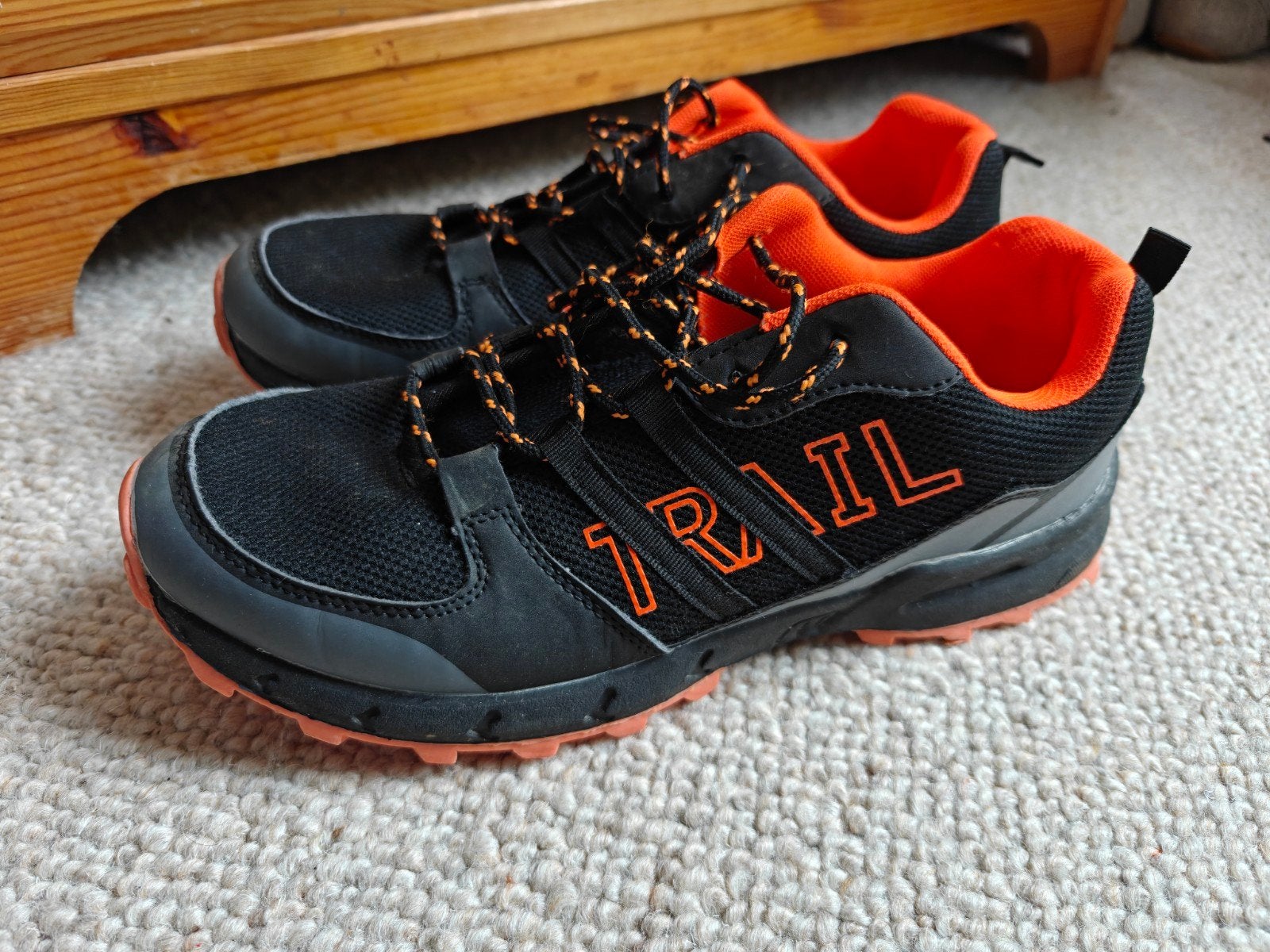 D.T. New York Trail Sneakers hardloopschoenen Maat 43, D.T. New York, Ophalen of Verzenden, Gedragen, Sportschoenen