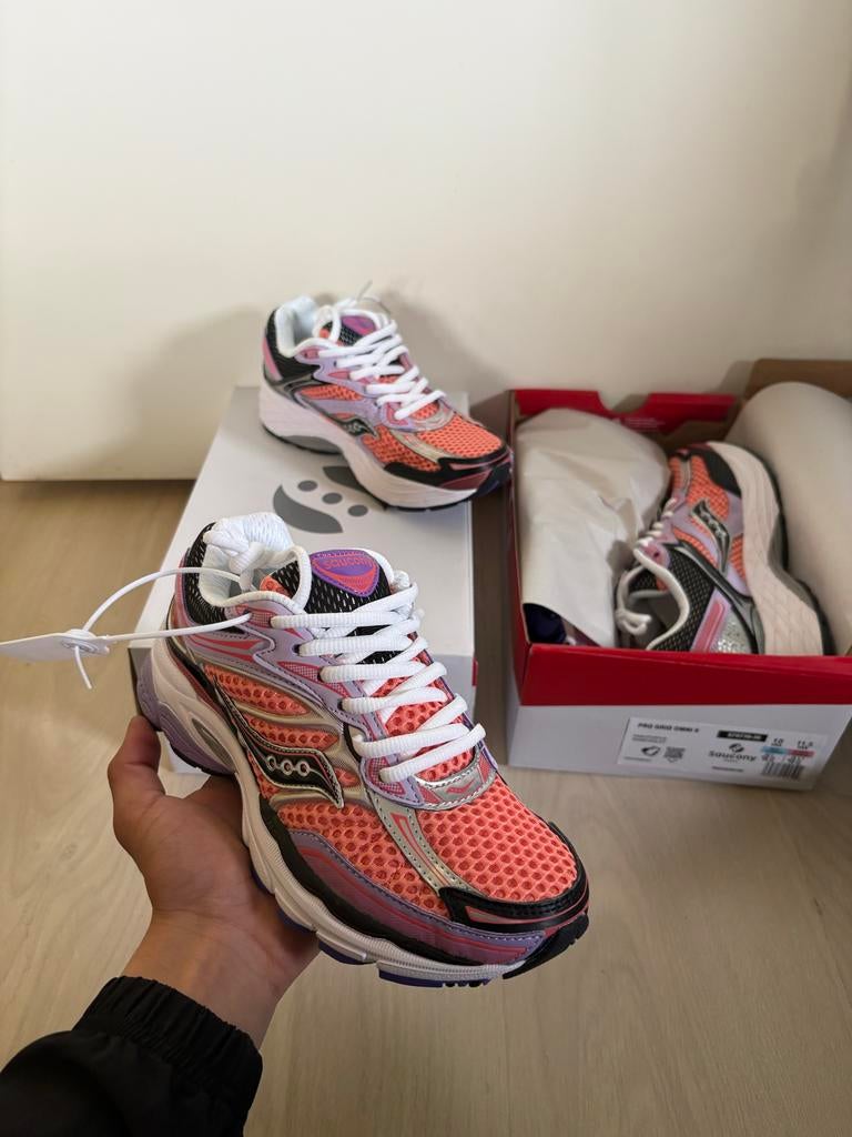 Saucony Sneakers Roze/Paars (maat 37 & 44), Ophalen of Verzenden, Nieuw