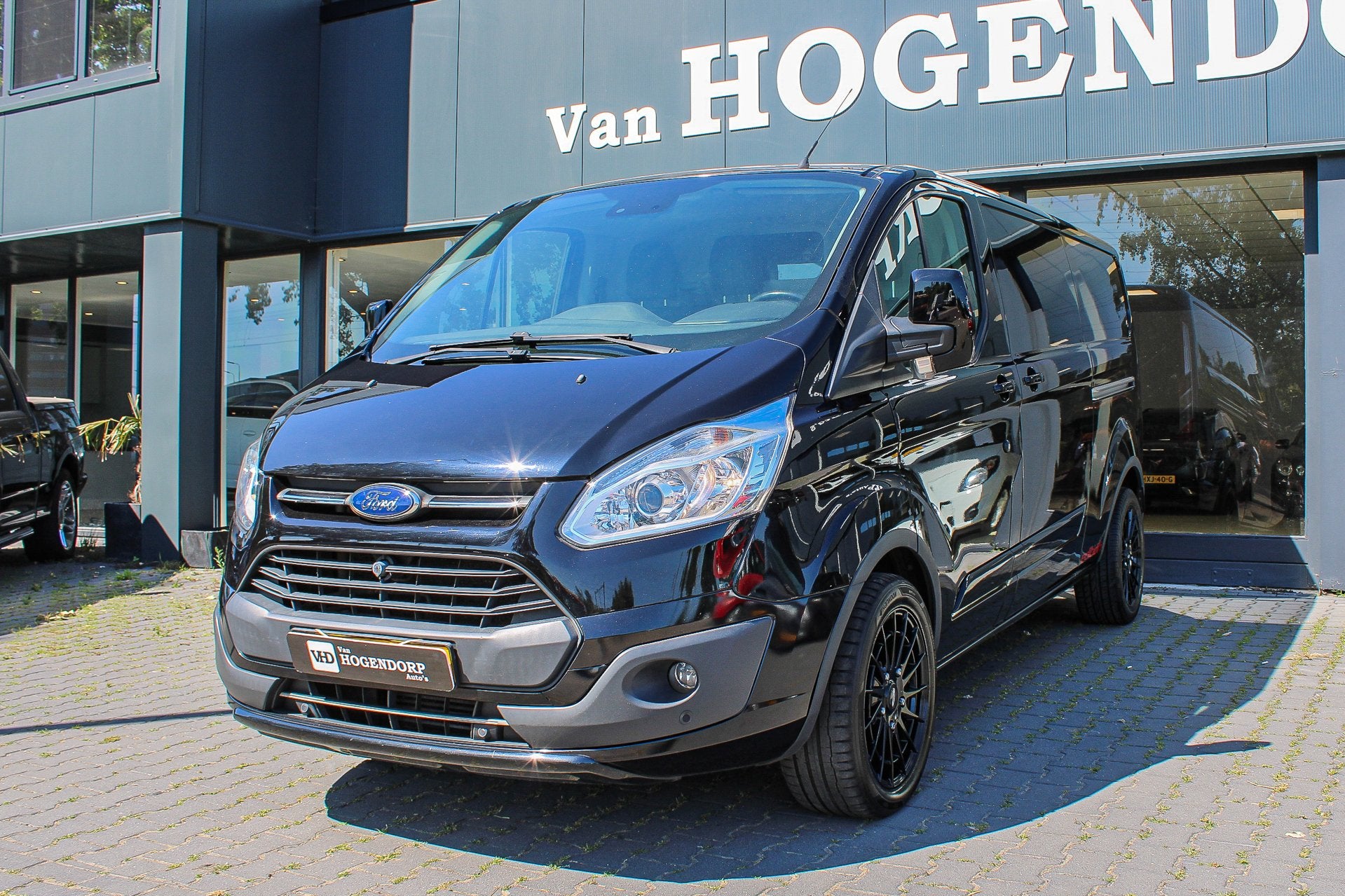 Ford Transit Custom 290 2.0 TDCI L2H1 Sport NAVI CAMERA TREK, Auto's, Voorwielaandrijving, 15 km/l, Euro 6, 4 cilinders