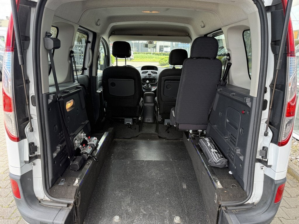 Renault Kangoo Family 3+1 Rolstoelauto 1.2 TCe Limited Start, Auto's, Renault, Voorwielaandrijving, 1350 kg, Stof, Gebruikt