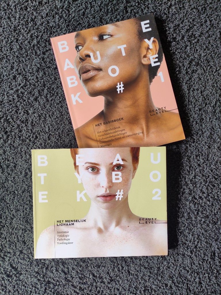 Studieboek schoonheidsspecialiste, Ophalen of Verzenden, Zo goed als nieuw, MBO, Een heleboel mensen hebben aan dit boek meegewerkt