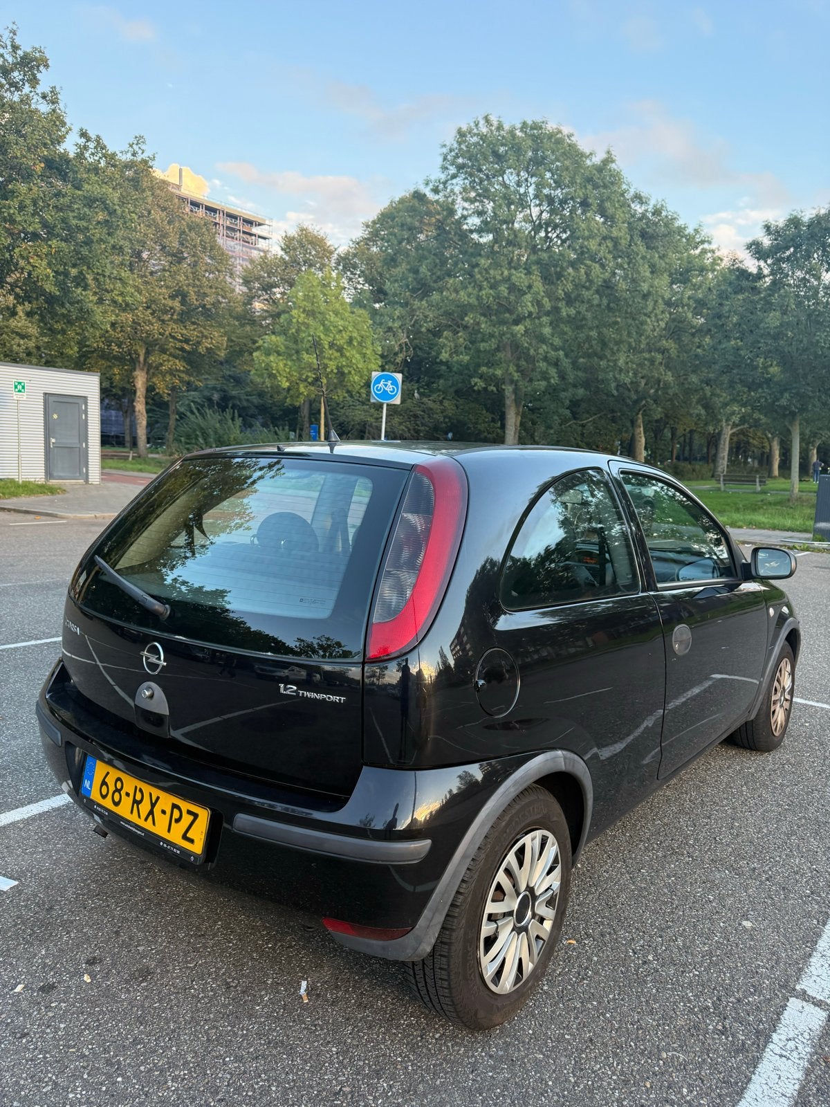 Foto 7 van Opel Corsa 1.2 Twinport | 2e eigenaar | Airco | APK 06-2027