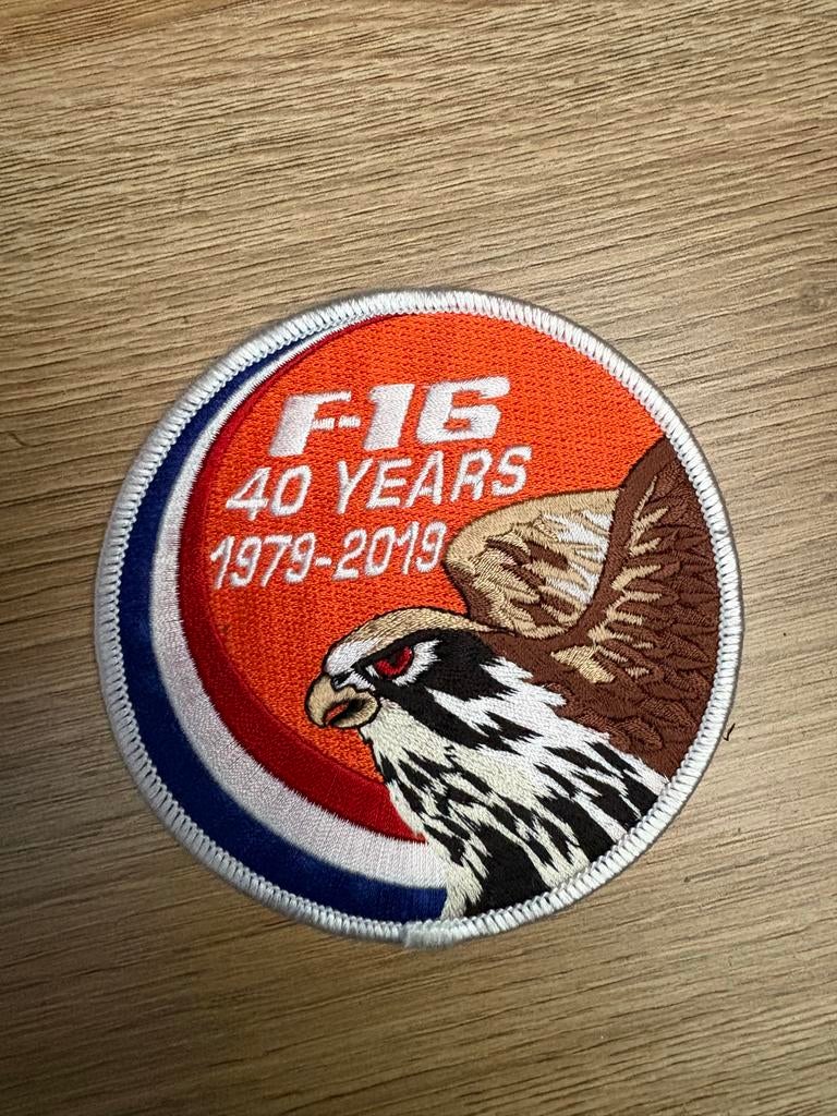 F-16 40 Jaar RNLAF Swirl Patch - 1979-2019, Ophalen of Verzenden, Nieuw, Patch, Badge of Embleem