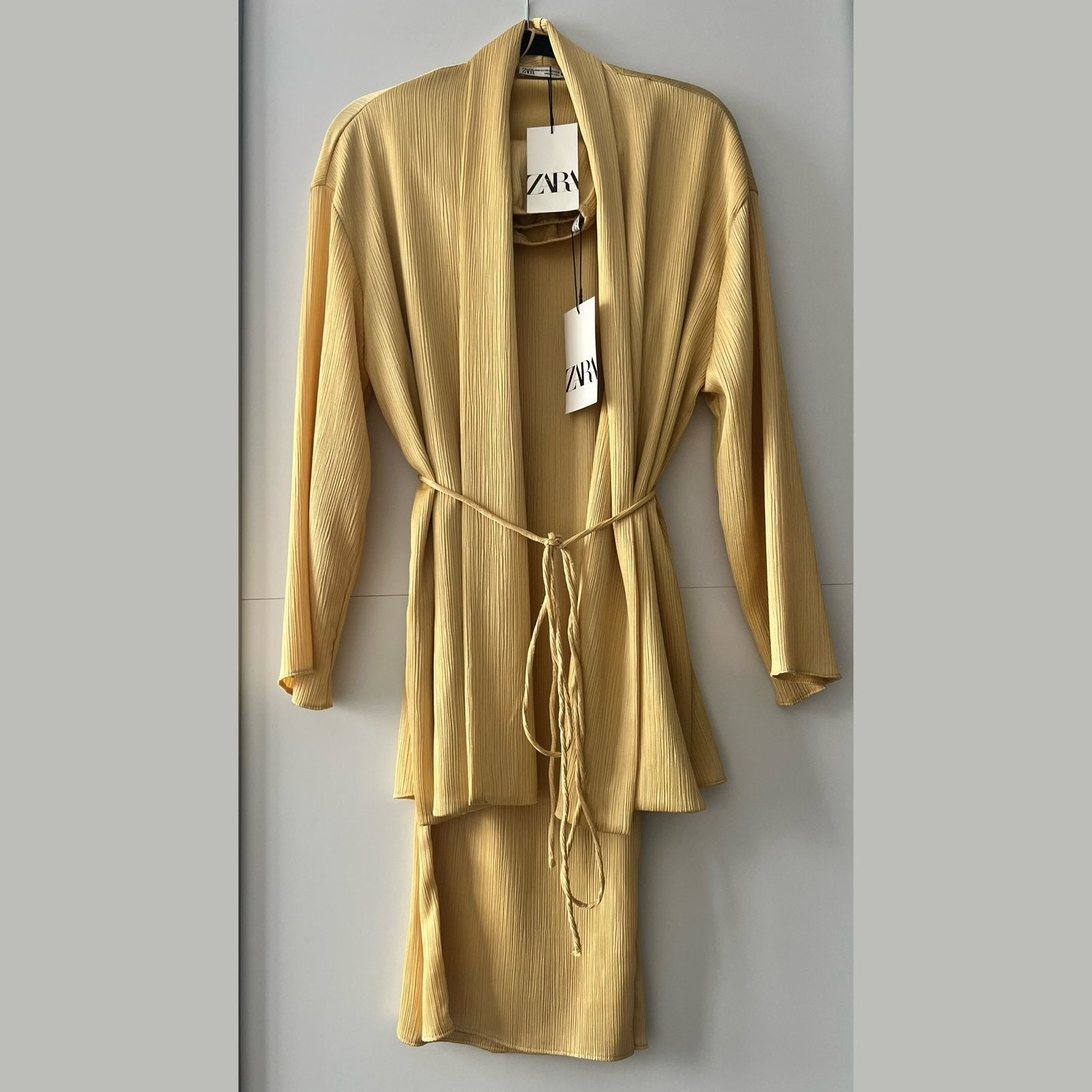 Zara lichtgele matching set - maat S, Kostuum of Pak, Geel, Nieuw, Ophalen of Verzenden