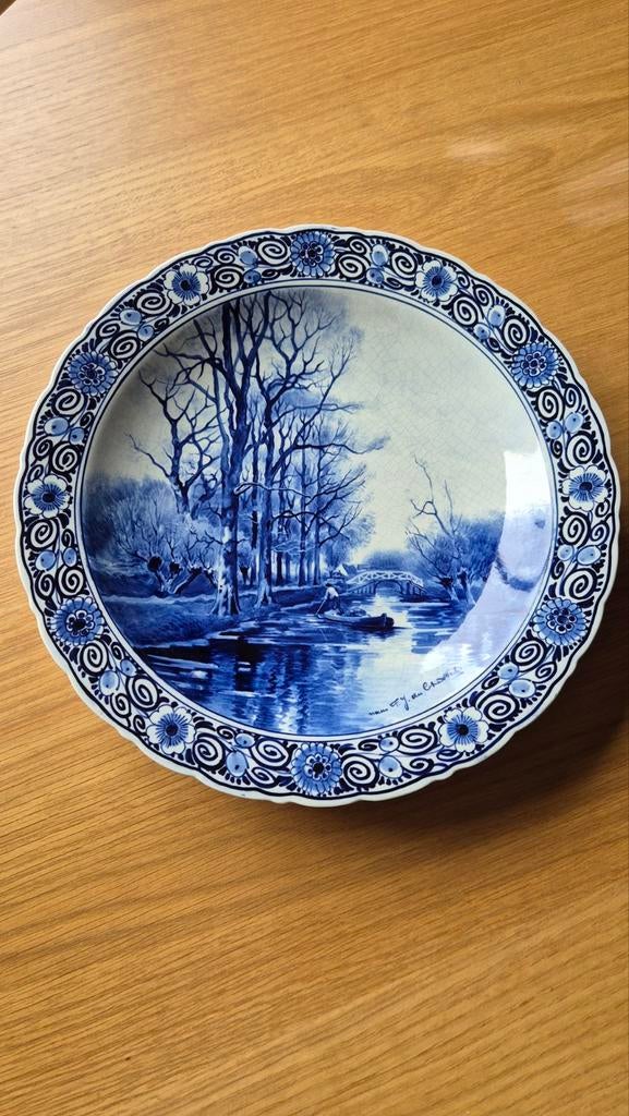 Porceleyne Fles bord met een schilderij van F.J. du Chattel, Antiek en Kunst, Ophalen