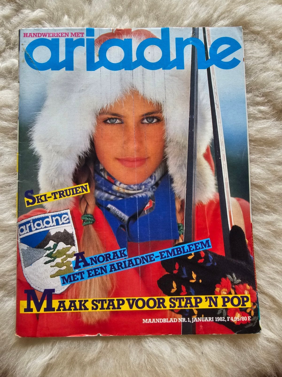 Vintage handwerk tijdschrift Ariadne Nr 1. 1982, Ophalen of Verzenden, Zo goed als nieuw, Damesbladen