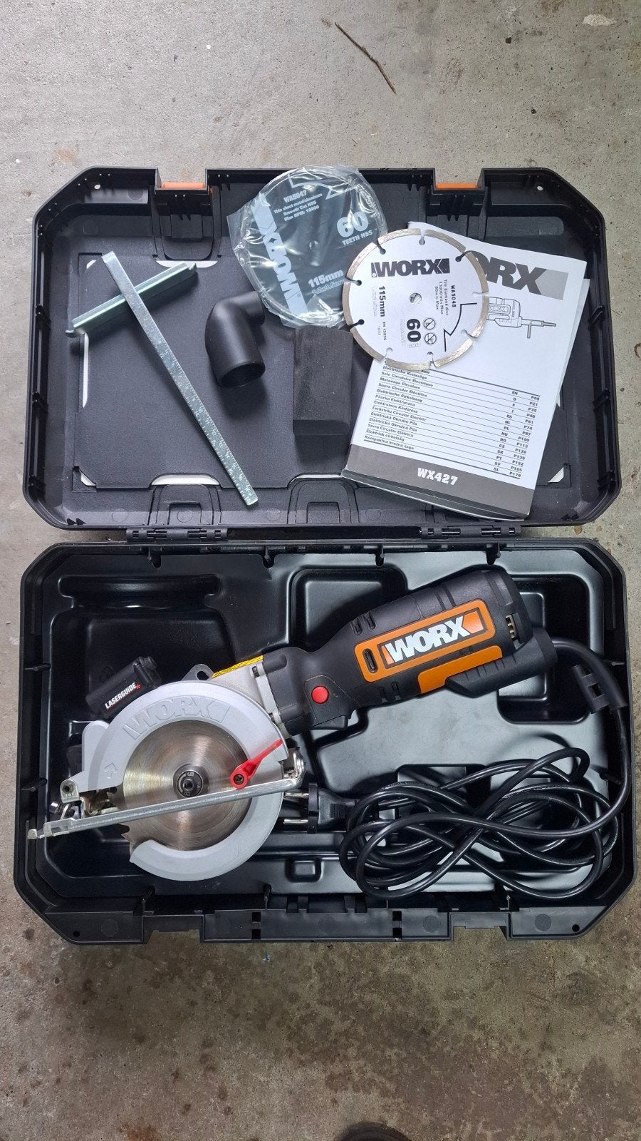 Worx Worxsaw XL WX427 cirkelzaag | 46mm | 2nieuwe zaagbladen, Doe-het-zelf en Verbouw, Ophalen, Cirkelzaag, Worx, 600 tot 1200 watt