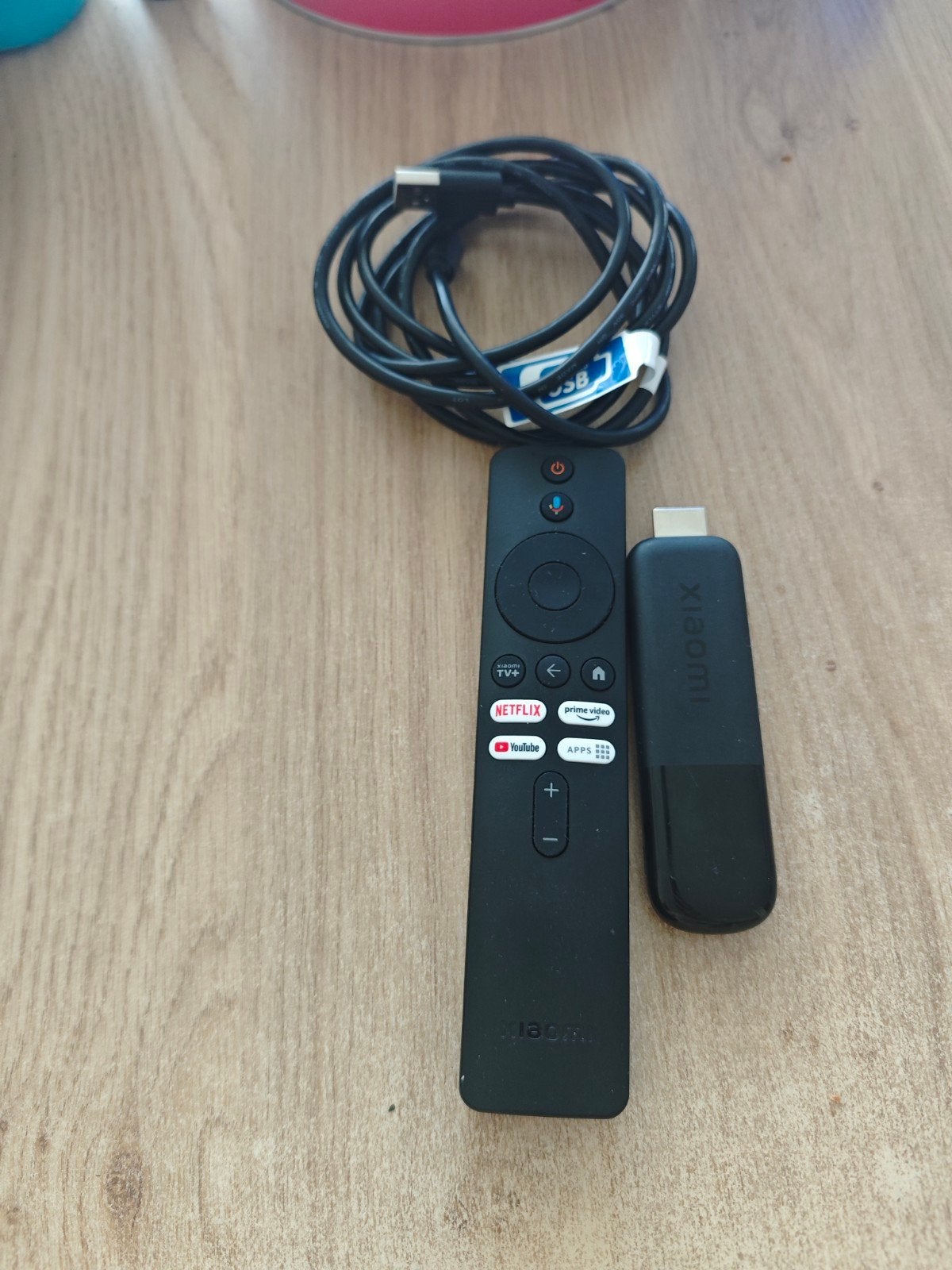 Xiaomi Android TV Stick 8GB met afstandsbediening, Ophalen of Verzenden, Zo goed als nieuw, HDMI, Zonder harde schijf