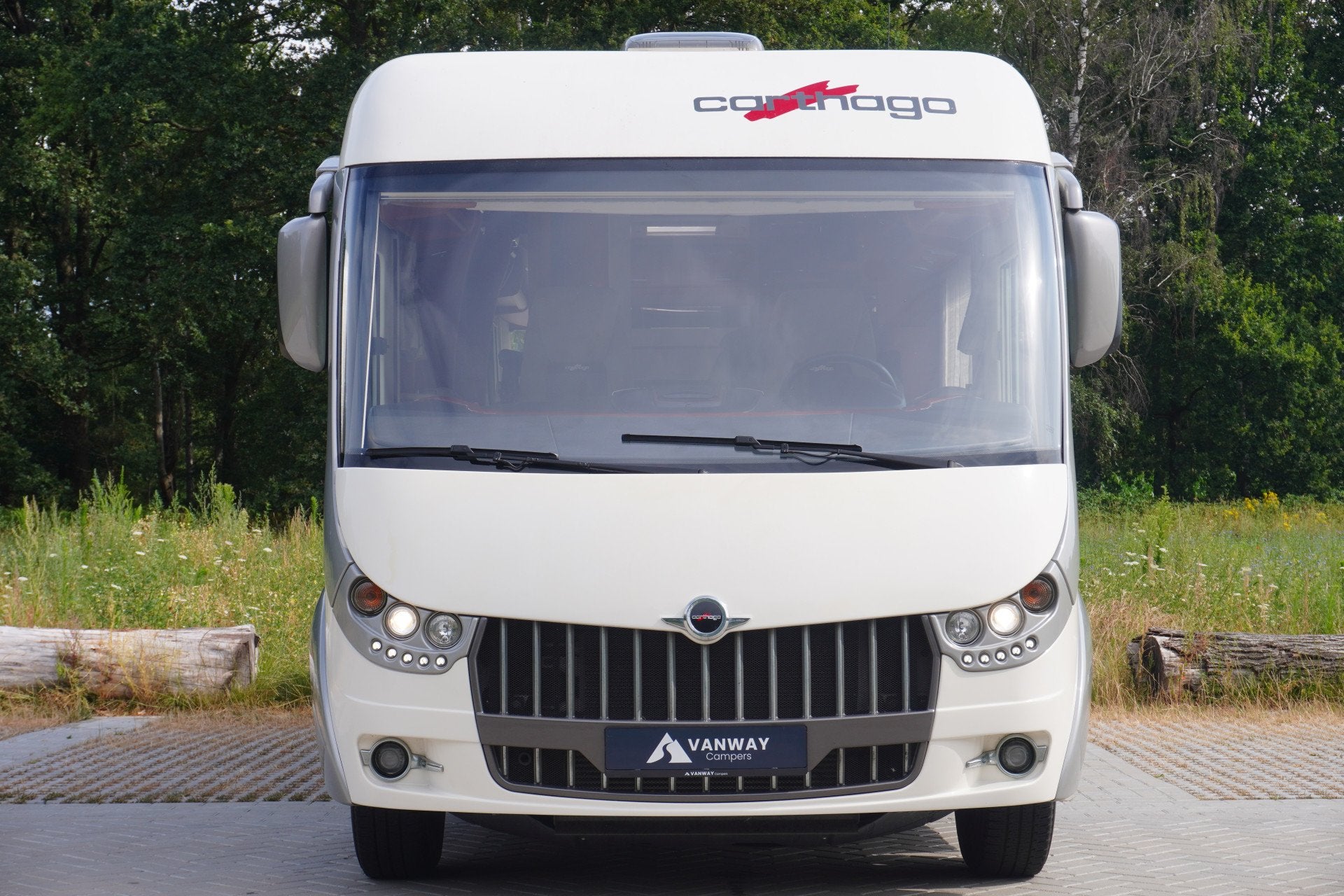 Carthago CHIC C-LINE Automaat 4 Slaapplekken Salon Garage 4., Caravans en Kamperen, Campers, Automaat, 7 tot 8 meter, Bedrijf
