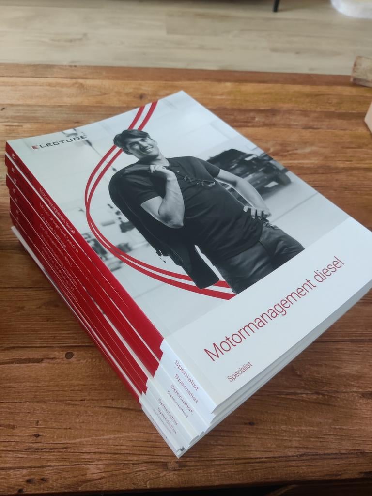 Electude MBO 3 Technicus Persoonsvoertuigen/Werktuigen, Ophalen of Verzenden, Nieuw, Algemeen