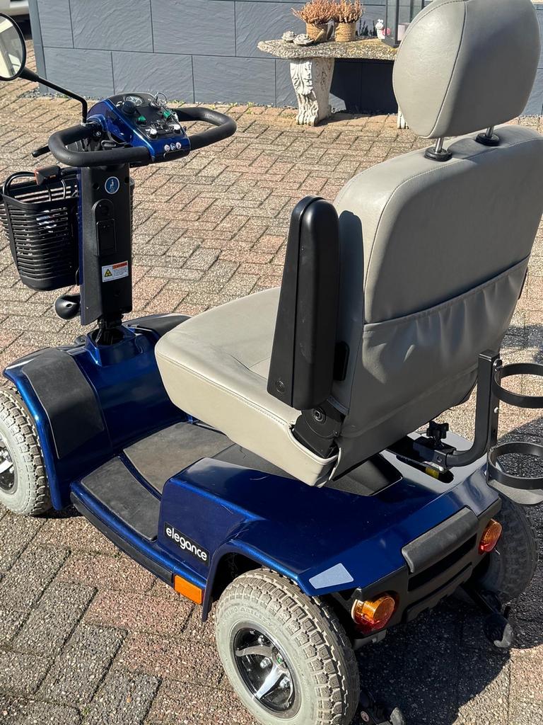 Solo elegance scootmobiel, Ophalen, 46 km of meer, 16 km/u of meer