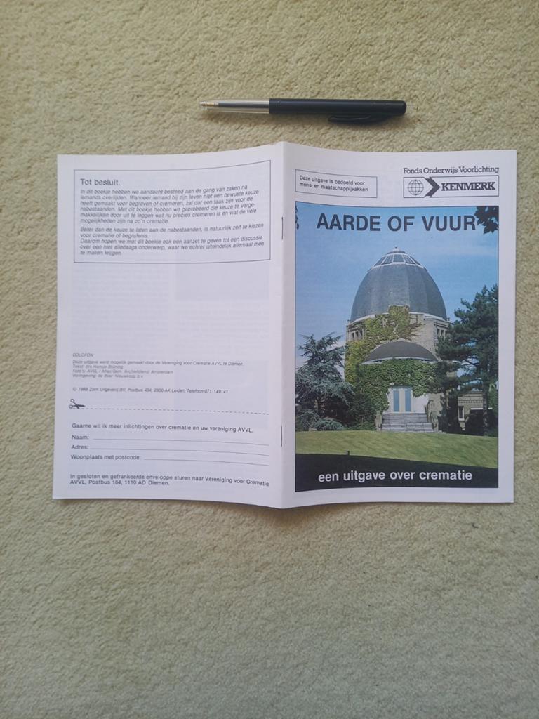 AARDE OF VUUR (crematie) Kenmerk 1988 - Zorn uitgeverij, Verzenden, 1980 tot heden, Tijdschrift