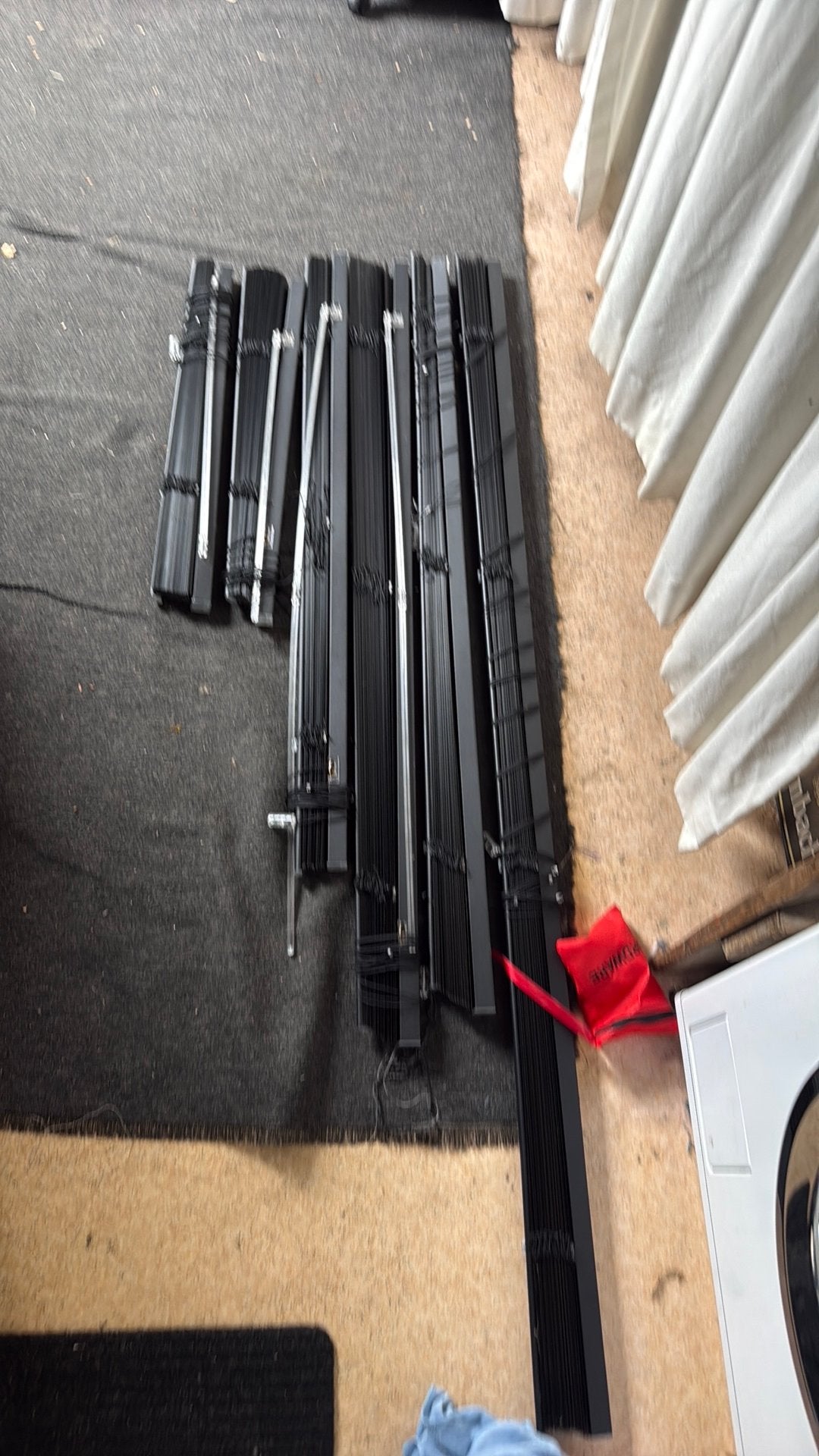 6 zwarte luxaflex, Ophalen, 100 tot 150 cm, Zwart, Zo goed als nieuw
