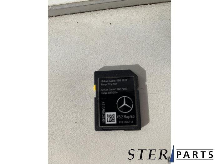 SD-kaart navigatie van een Mercedes E-Klasse, 12 maanden garantie, -, Nieuw, Ophalen of Verzenden