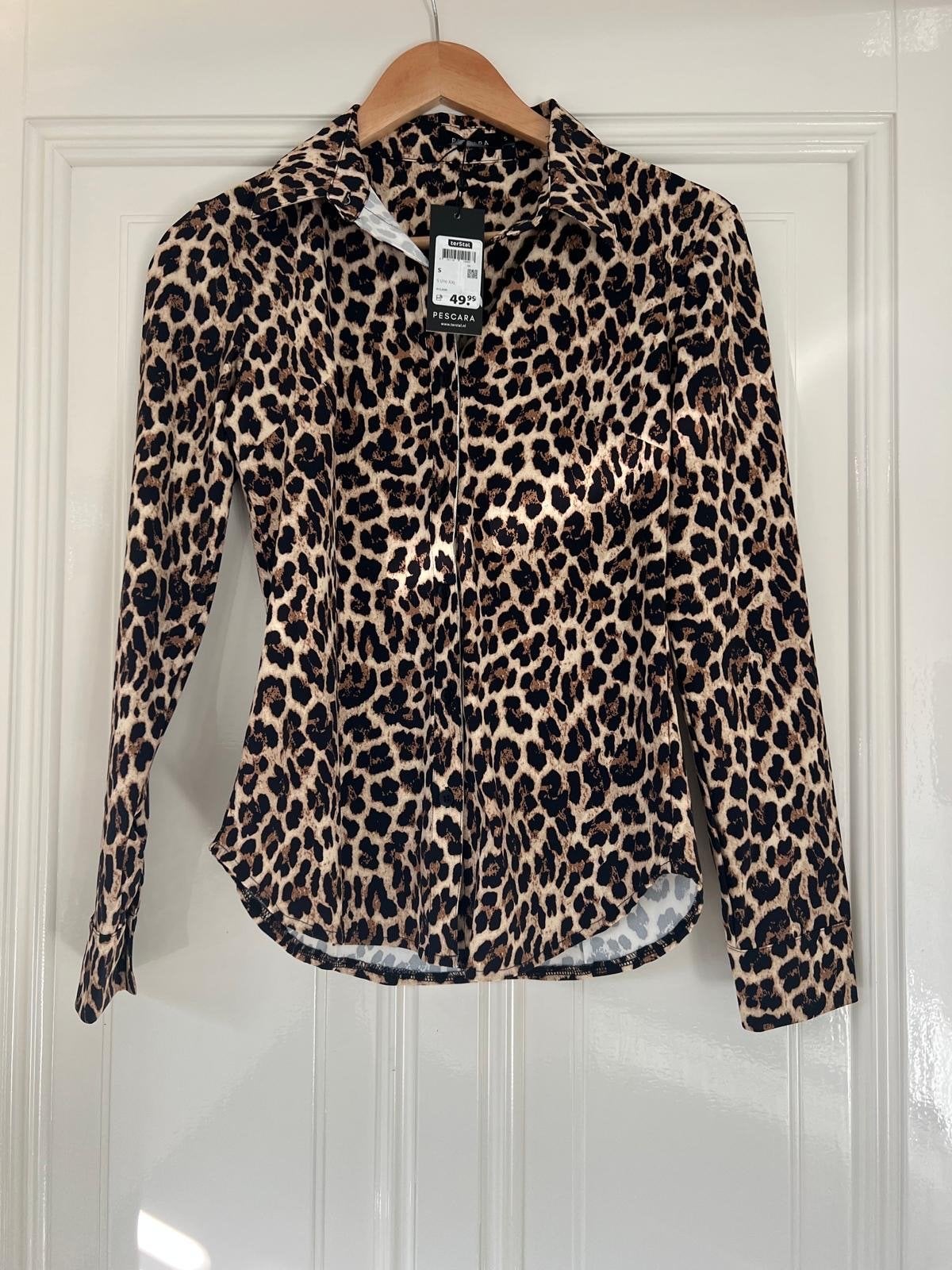 Panterprint Blouse - Nieuw met prijskaartje Maat S/M, Ophalen of Verzenden, Nieuw, Maat 38/40 (M), Carnaval