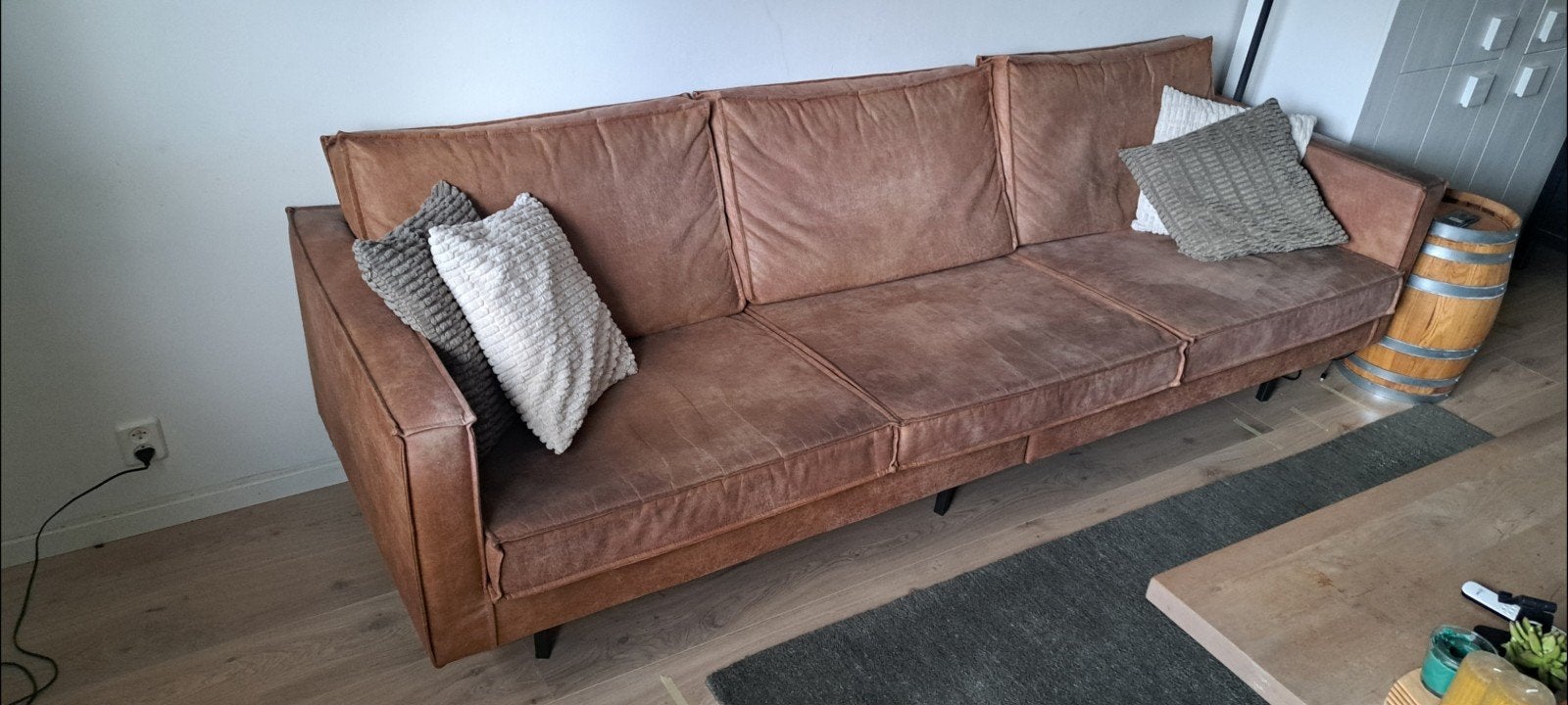 Industriële "cognac" 3 zits bank, gratis vanaf 4 juli, Ophalen, Overige materialen, 250 tot 300 cm, Gebruikt
