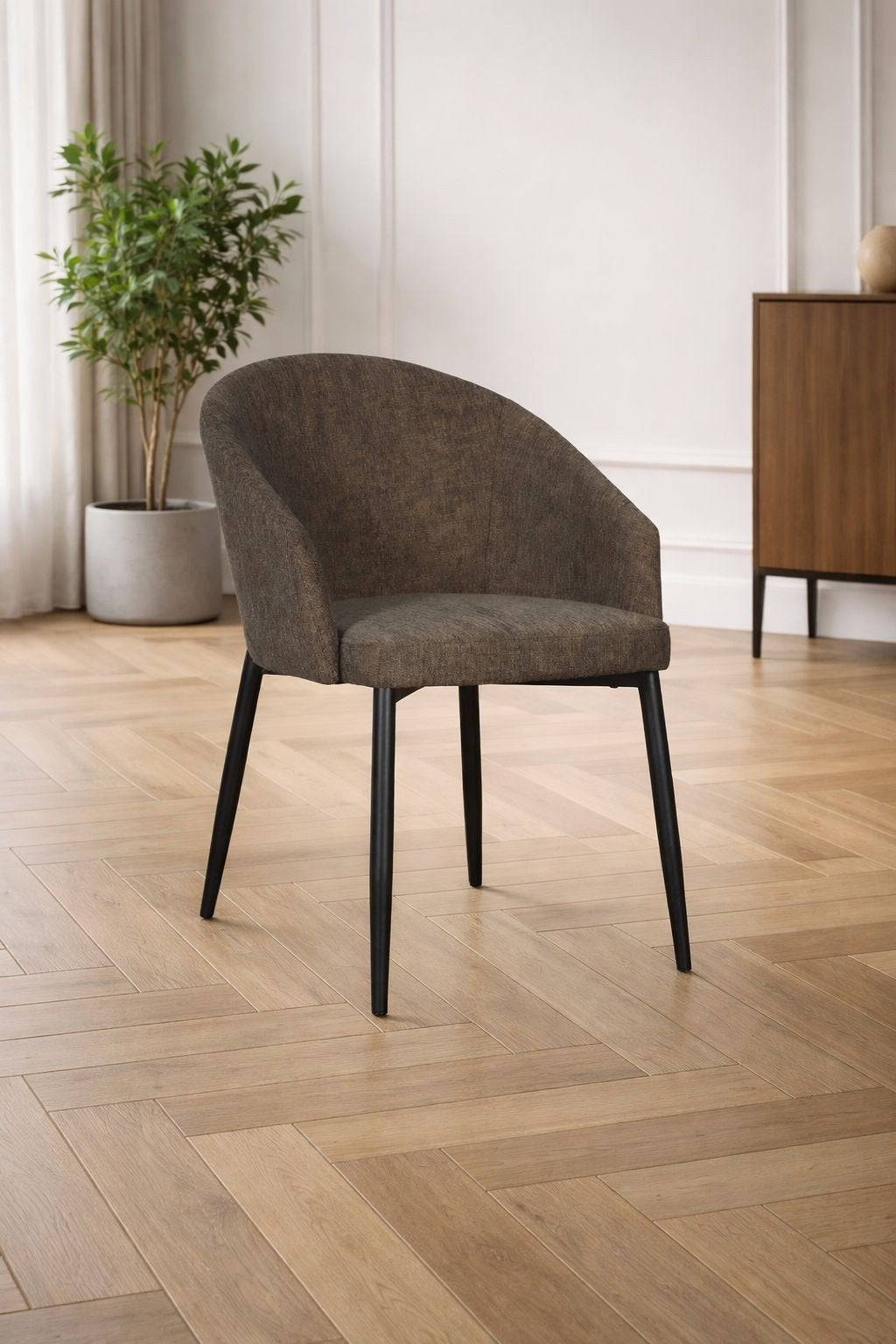 Nieuw stoel Donna Expresso set 4 of 6 UITVERKOOP van €1074,-, Huis en Inrichting, Stoelen, Nieuw, Vijf, Zes of meer stoelen, Ophalen of Verzenden