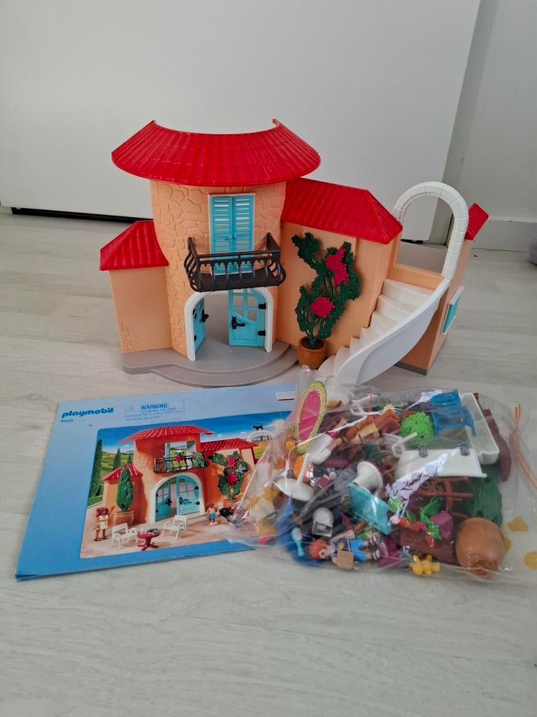 Playmobil 9420 Zomerhuis met veel accessoires, Ophalen, Zo goed als nieuw, Complete set