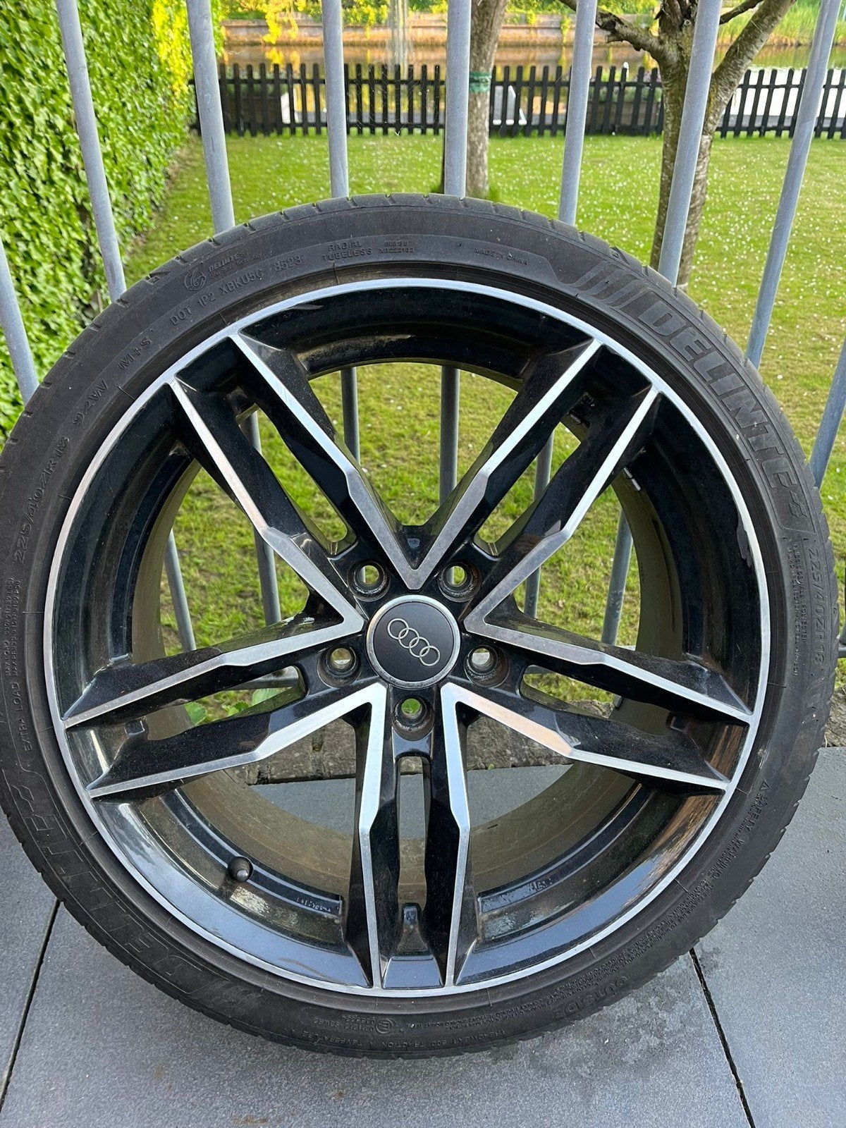 Originele Audi velgen met Delinte banden 225/40/18 92W, Ophalen, 18 inch, Gebruikt, Banden en Velgen