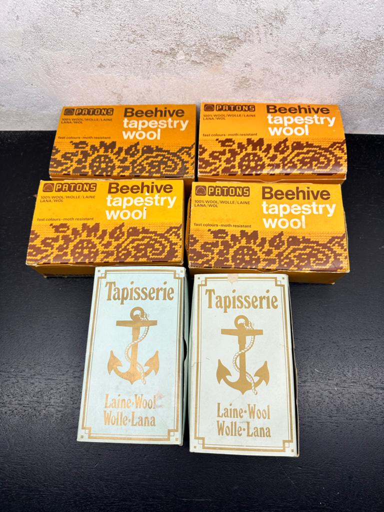 Vintage Tapisserie Wol & Borduurwol - Patons Beehive, Ophalen of Verzenden, Zo goed als nieuw, Handborduren, Borduurgaren of Zijde