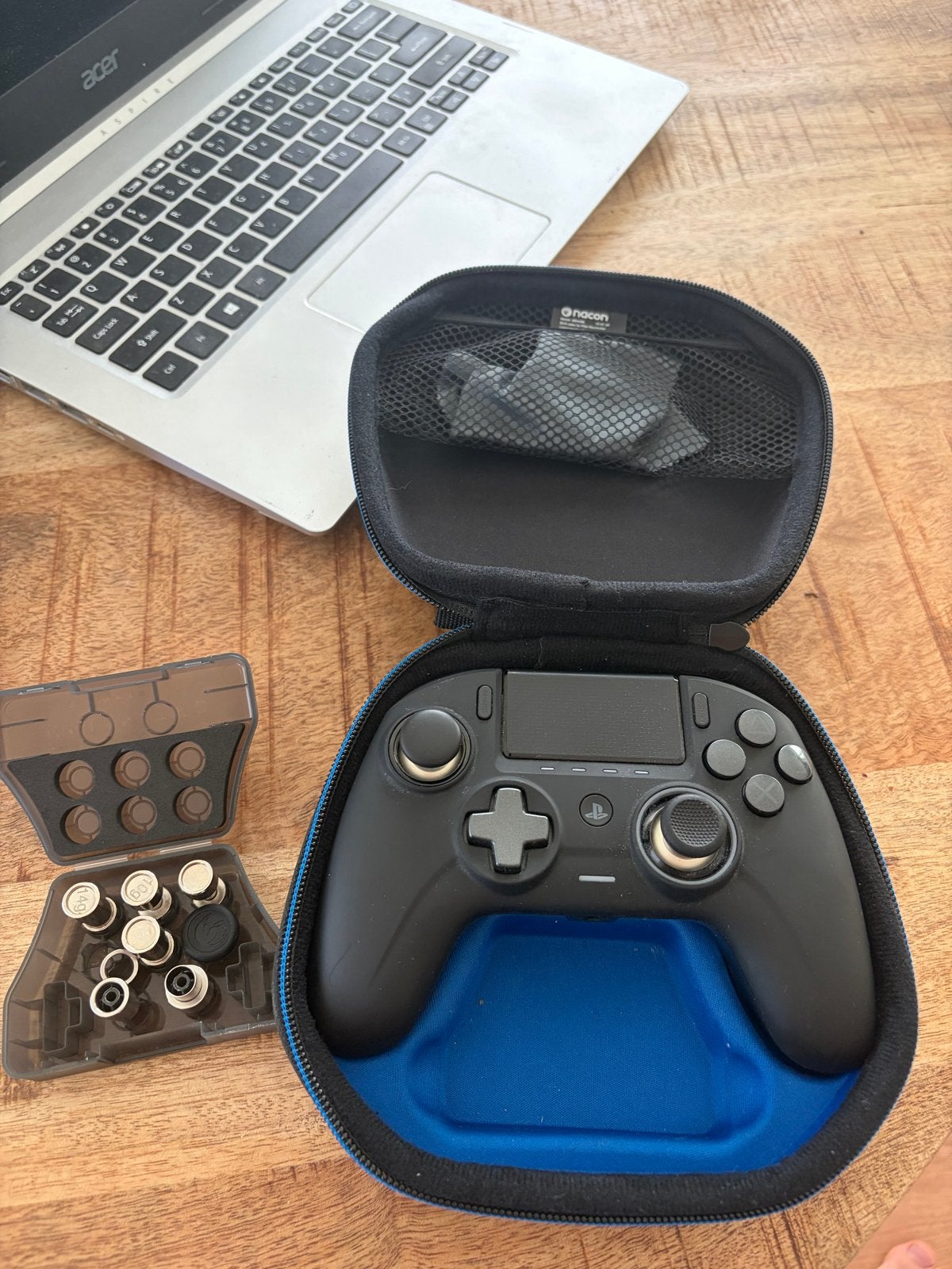 Nacon Revolution Unlimited Pro Controller PS4/PC, Ophalen of Verzenden, Zo goed als nieuw, Controller, PlayStation 4