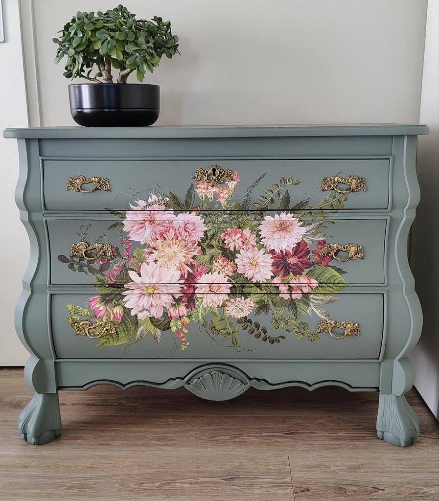Prachtige oud groene buikkast met elegante bloemen, Huis en Inrichting, Ophalen, Landelijk, brocante, vintage, antiek,kast, kastje