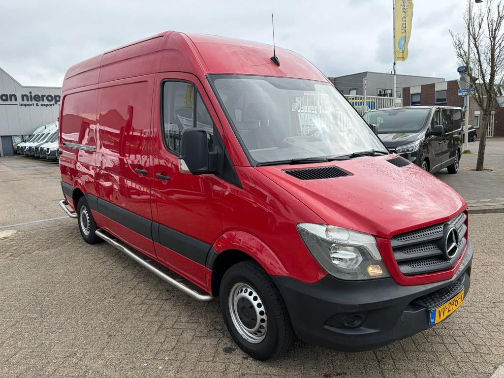 Mercedes-Benz Sprinter 210cdi l2h2 139000km (bj 2016), Auto's, Euro 5, Achterwielaandrijving, Gebruikt, 2102 kg
