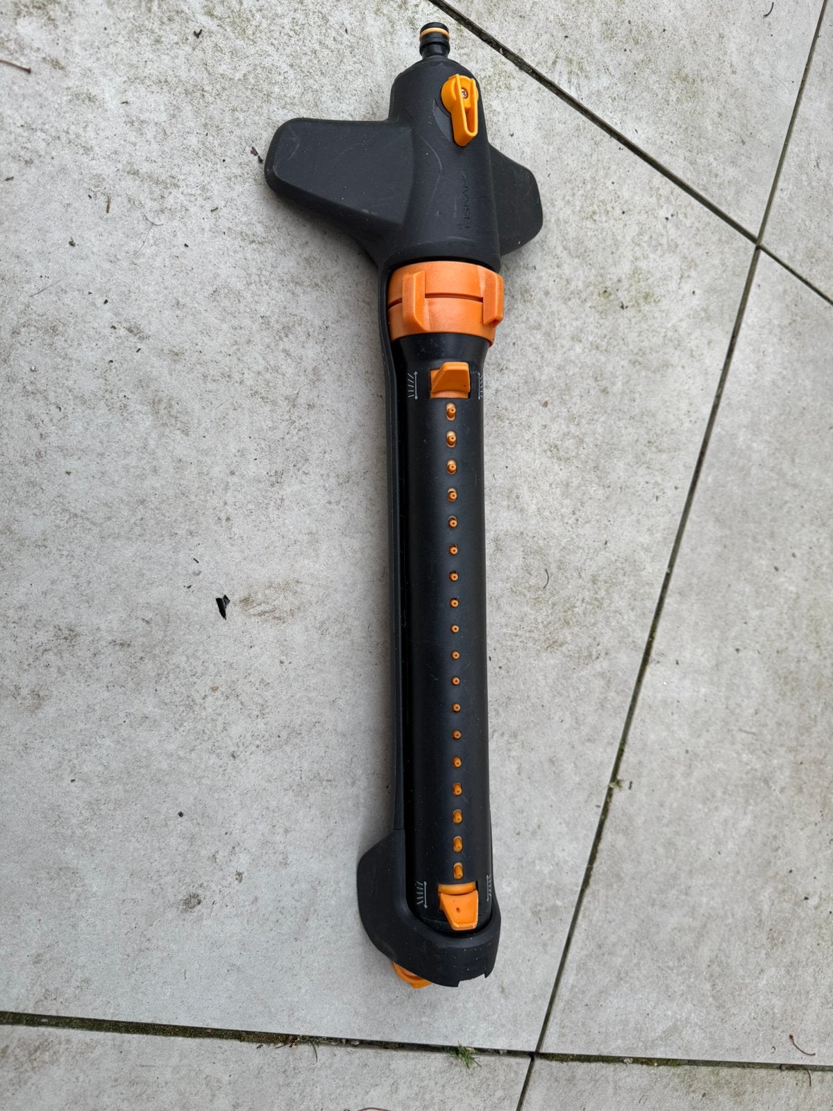 Fiskars zwenksproeier, Ophalen of Verzenden, Zo goed als nieuw